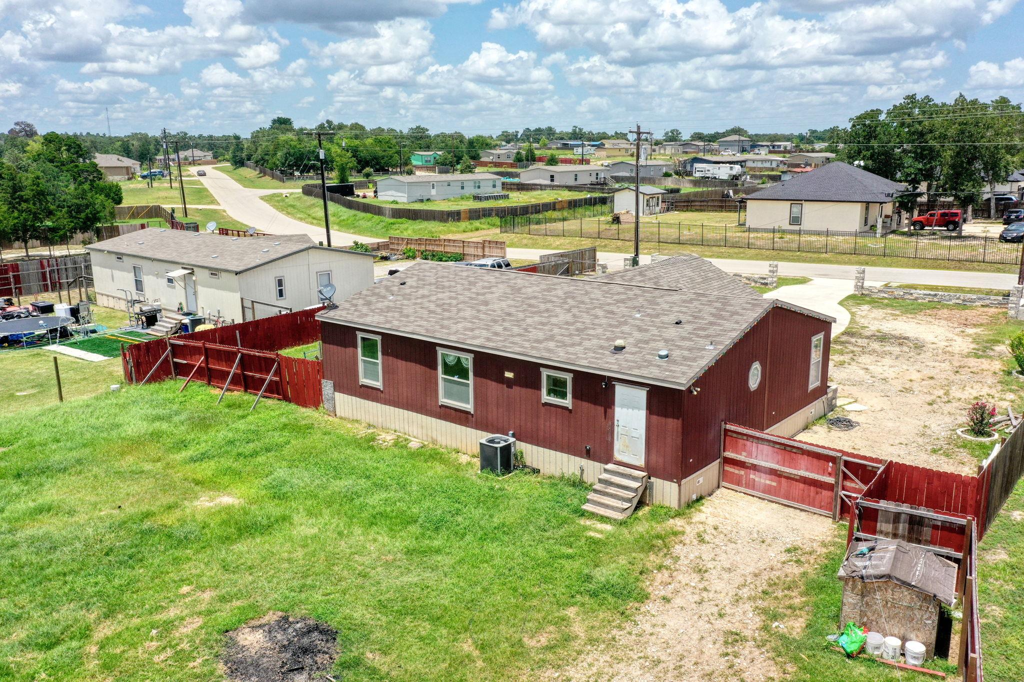 181 Pasadera Dr, Elgin, TX 78621