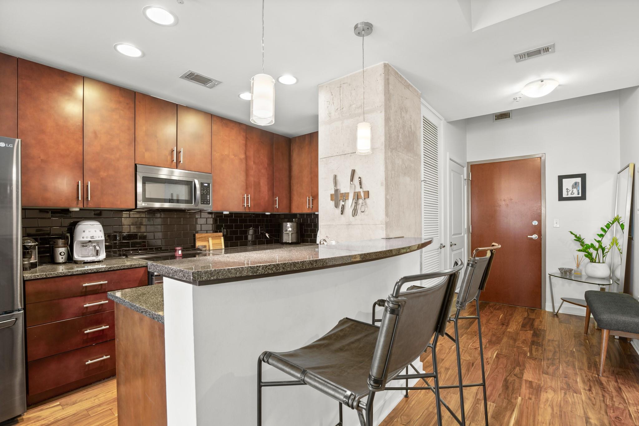 360 Nueces St # 1306, Austin, TX 78701
