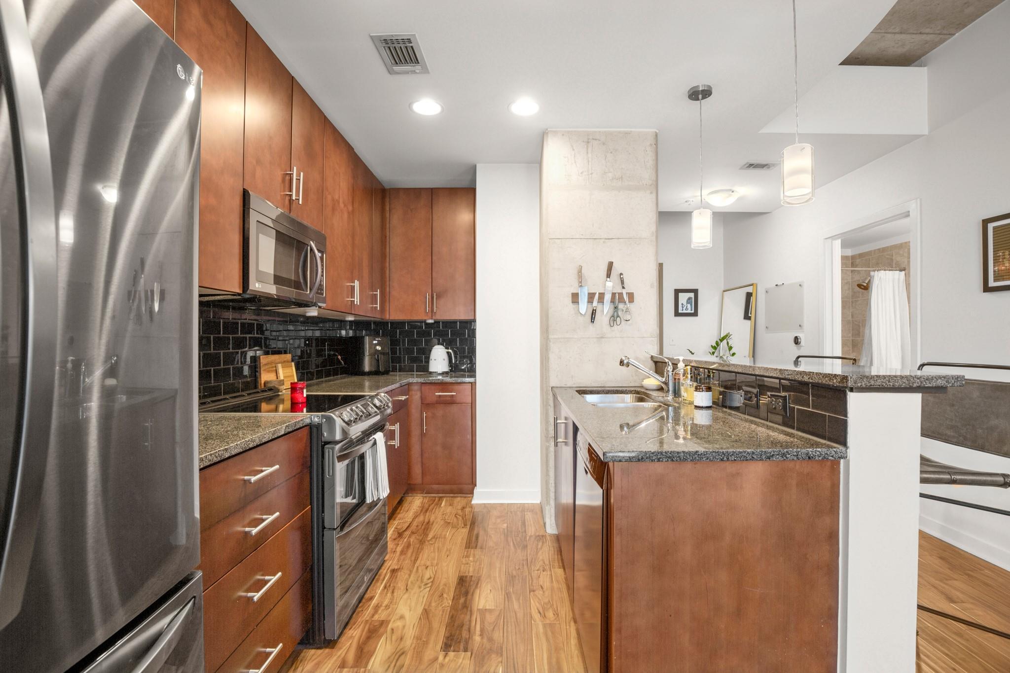 360 Nueces St # 1306, Austin, TX 78701