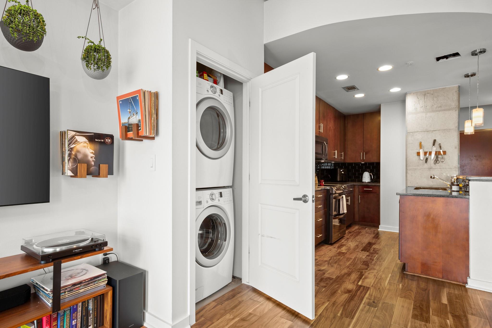 360 Nueces St # 1306, Austin, TX 78701