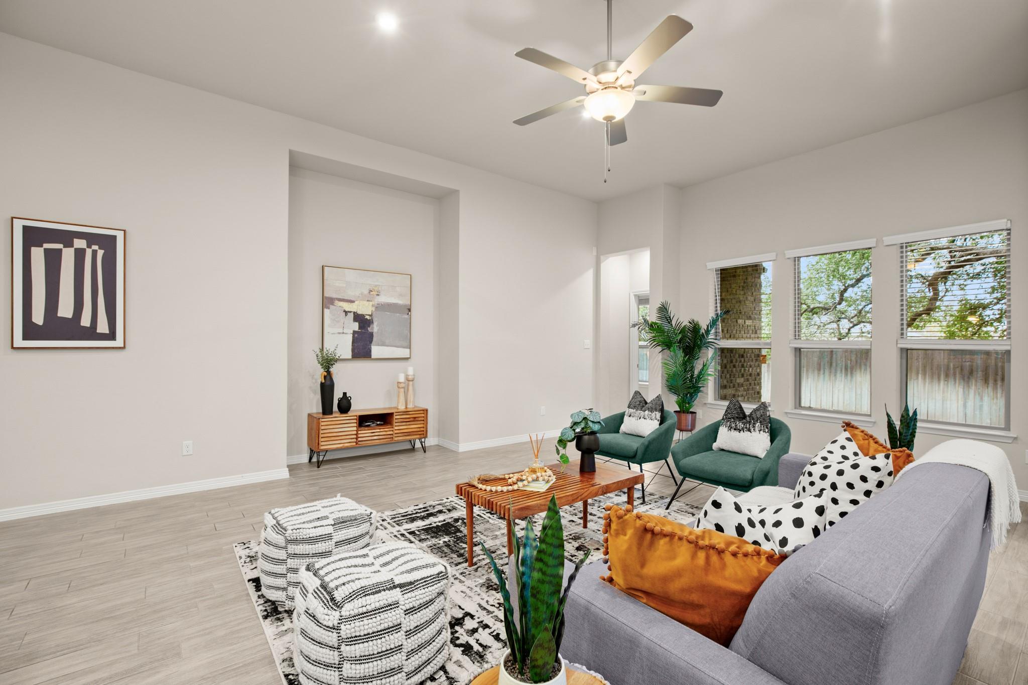 1921 Sauterne Dr, Leander, TX 78641