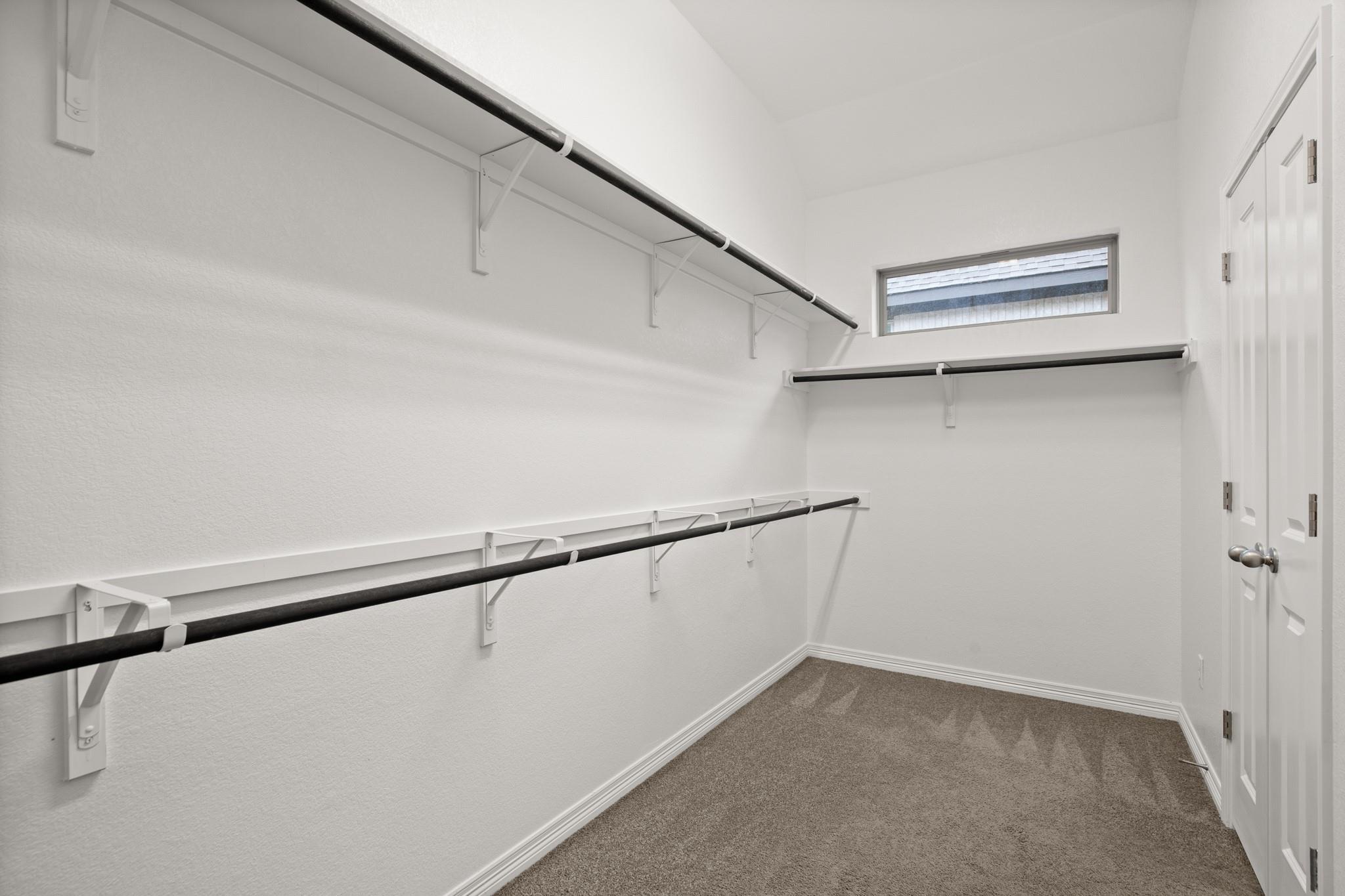 1921 Sauterne Dr, Leander, TX 78641