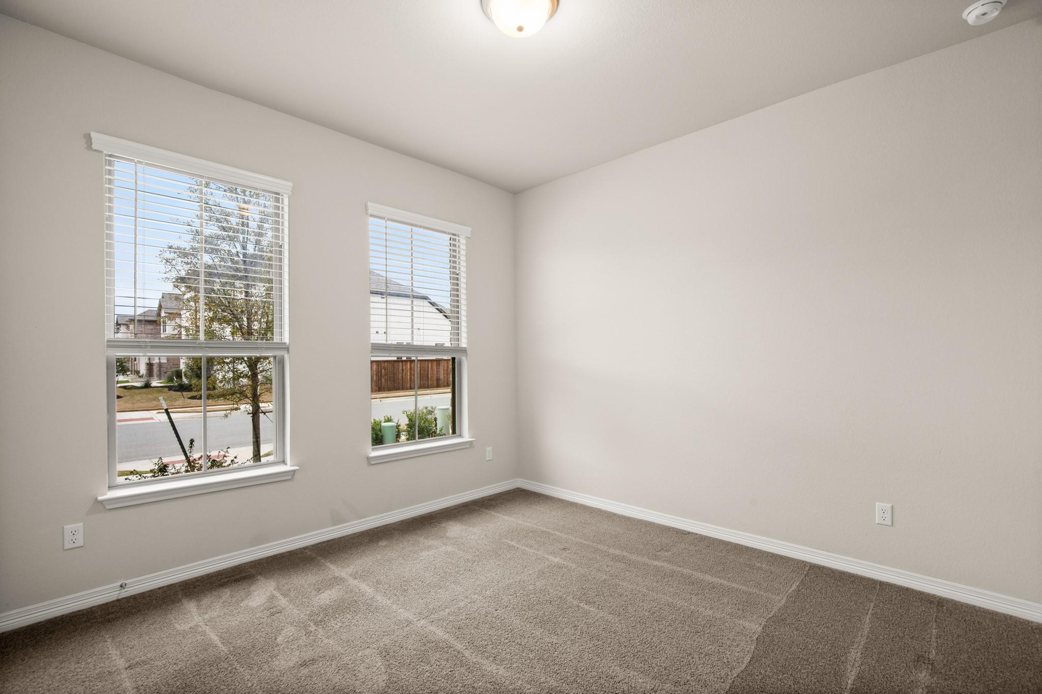 1921 Sauterne Dr, Leander, TX 78641