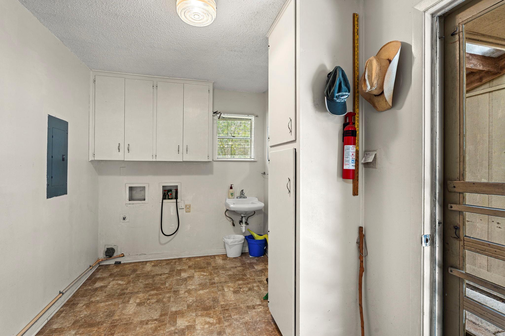 3511 Wyldwood Rd, Austin, TX 78739