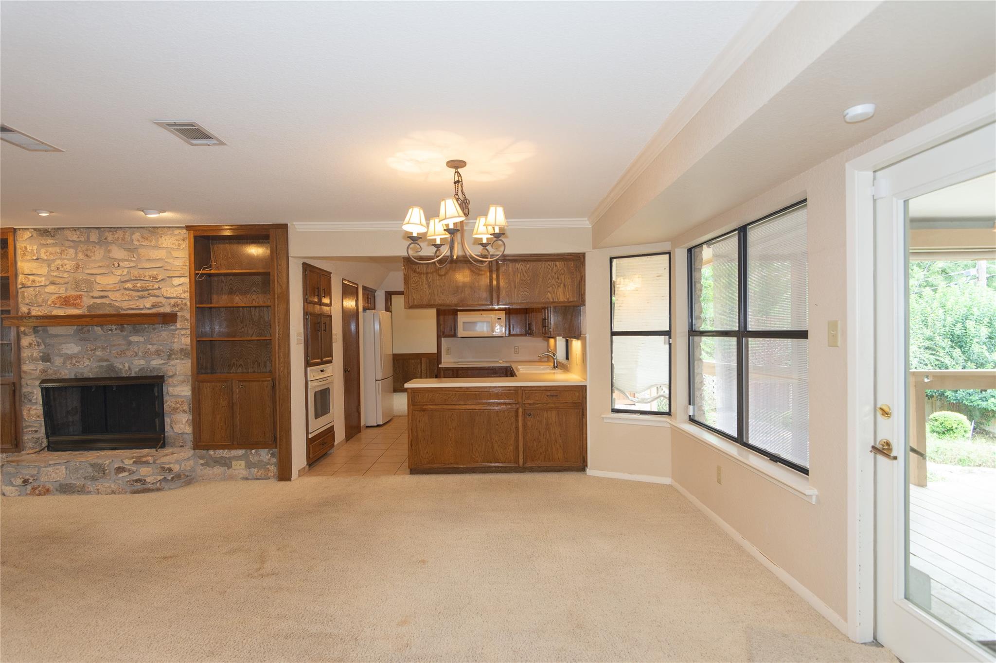 1904 Creekview Dr, Round Rock, TX 78681