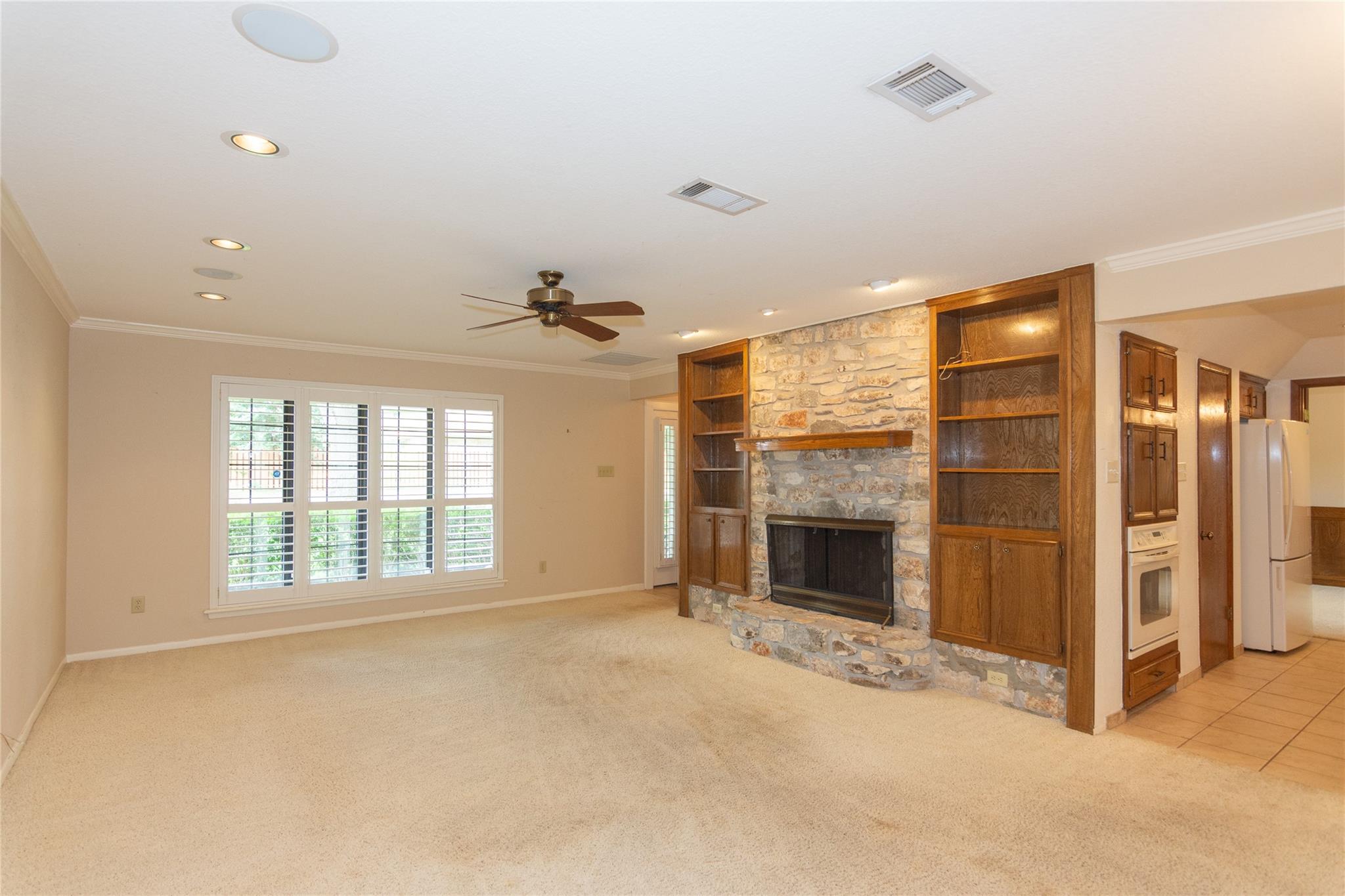 1904 Creekview Dr, Round Rock, TX 78681