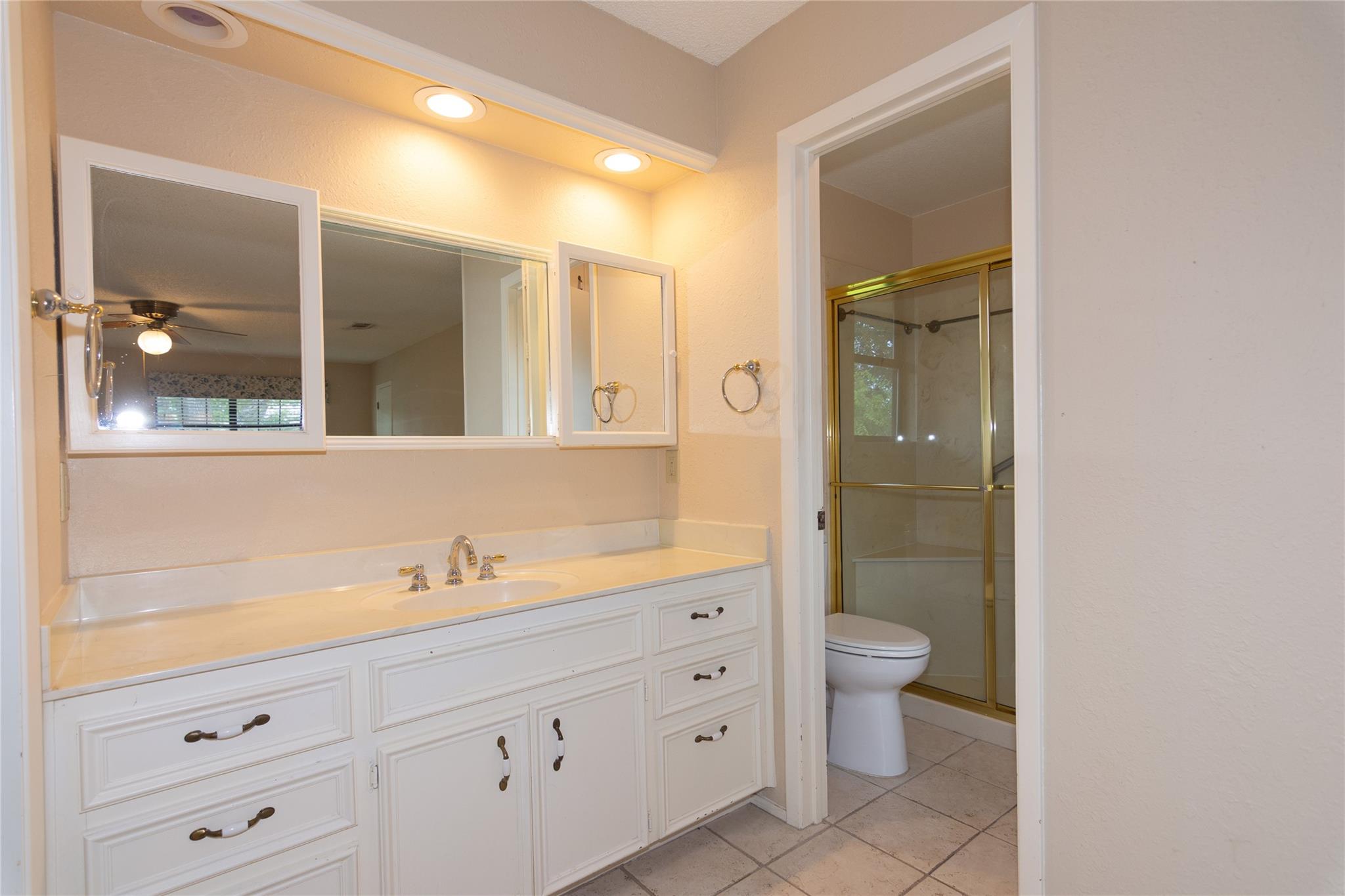 1904 Creekview Dr, Round Rock, TX 78681