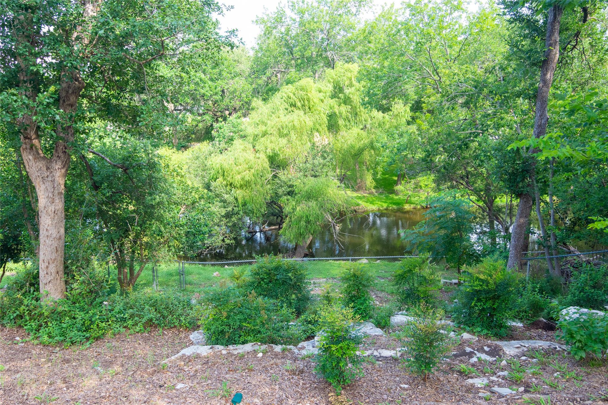 1904 Creekview Dr, Round Rock, TX 78681