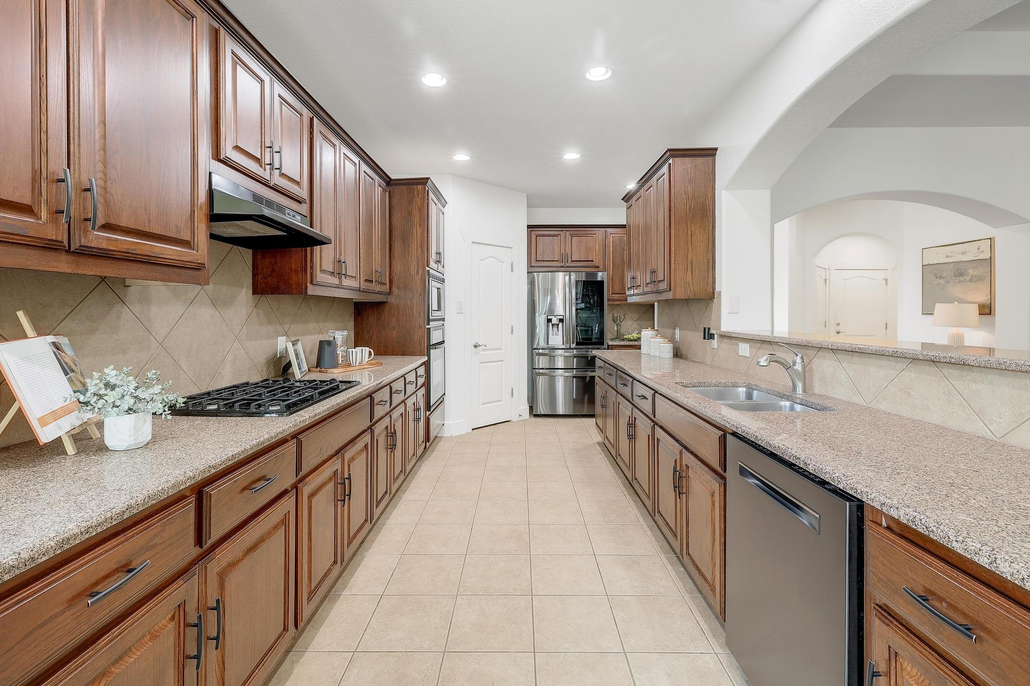 102 Rivulet Ln, Austin, TX 78738