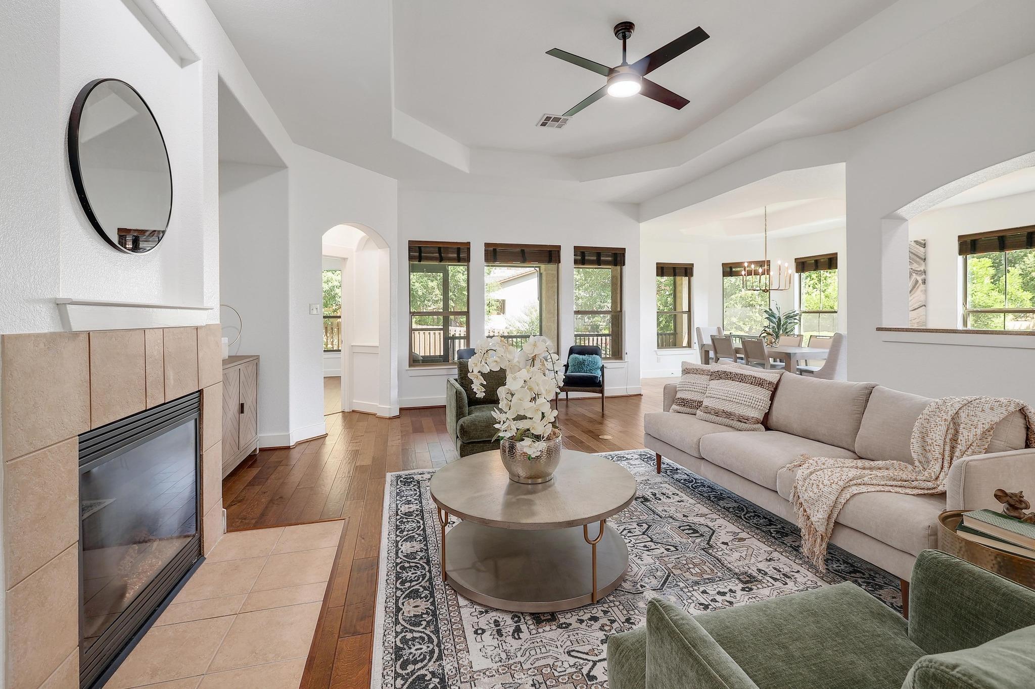 102 Rivulet Ln, Austin, TX 78738