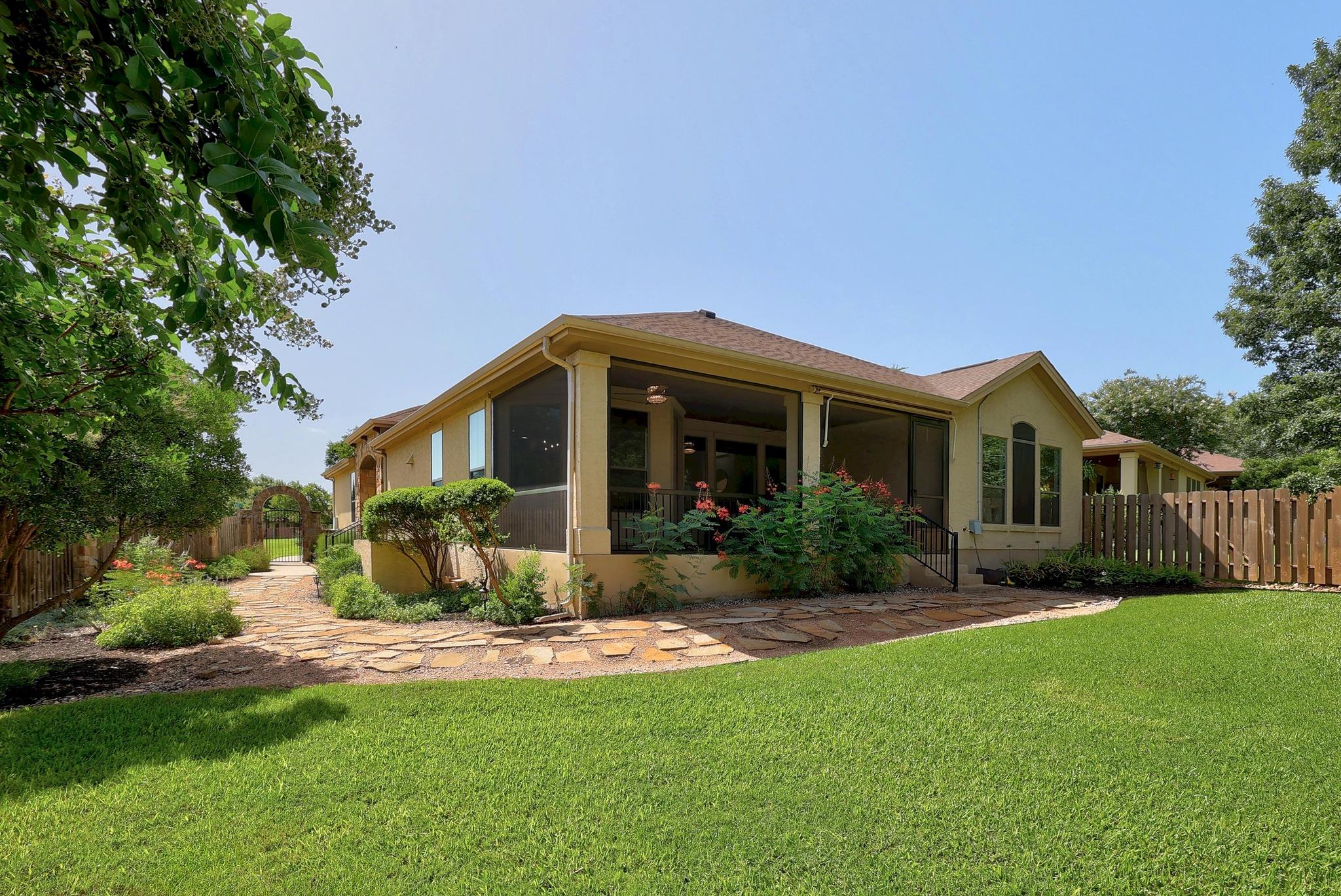 102 Rivulet Ln, Austin, TX 78738