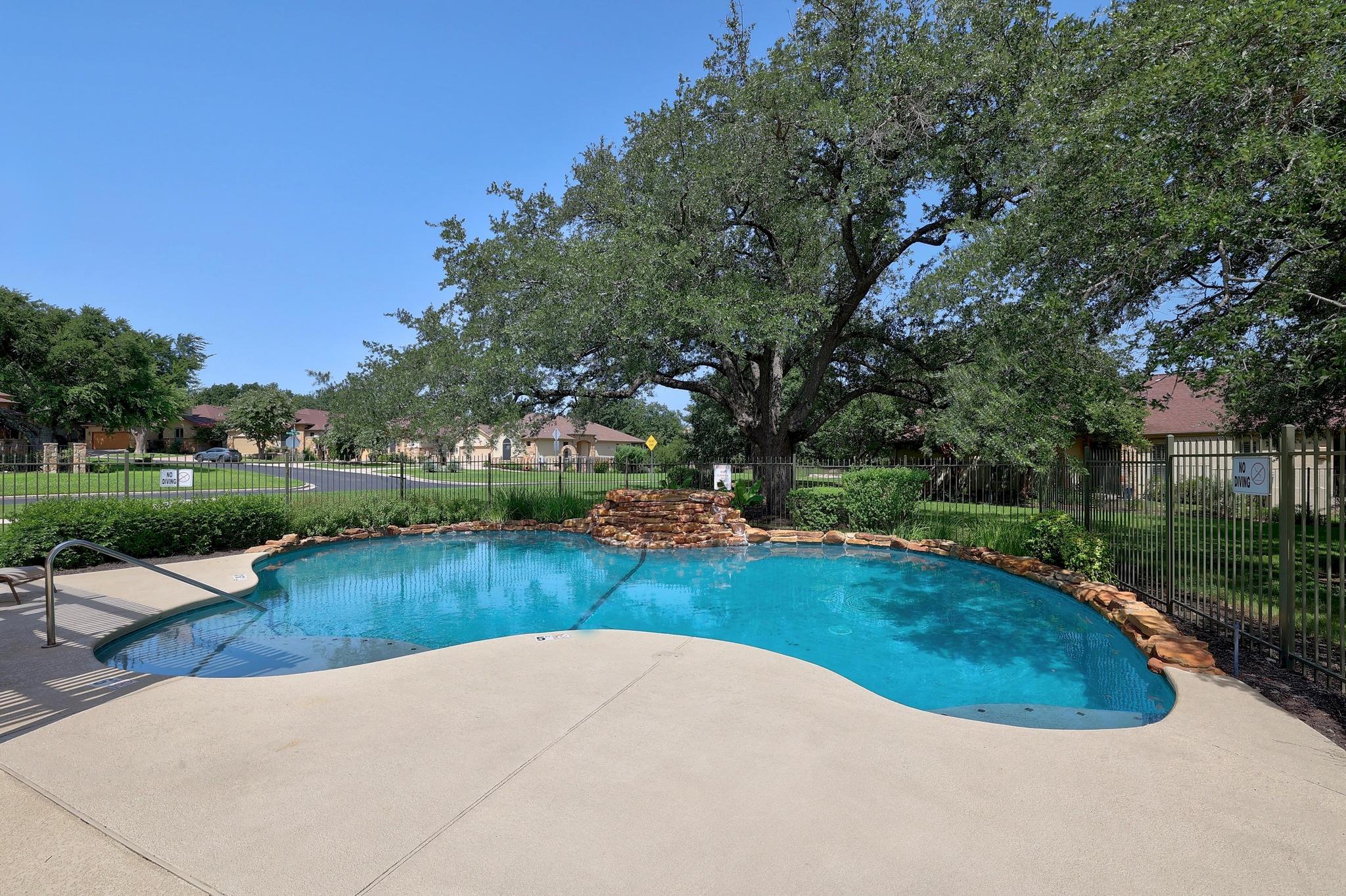 102 Rivulet Ln, Austin, TX 78738