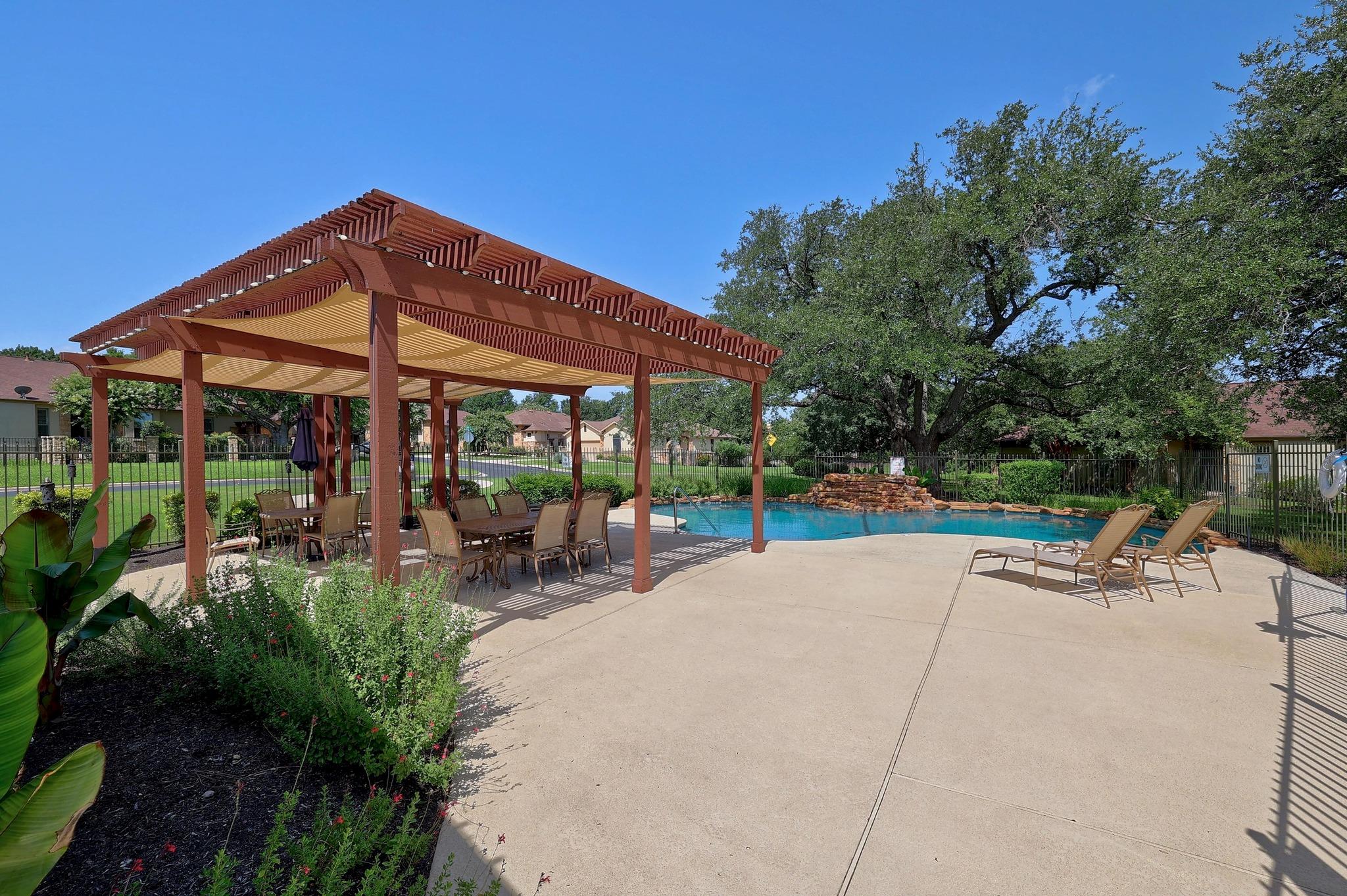 102 Rivulet Ln, Austin, TX 78738