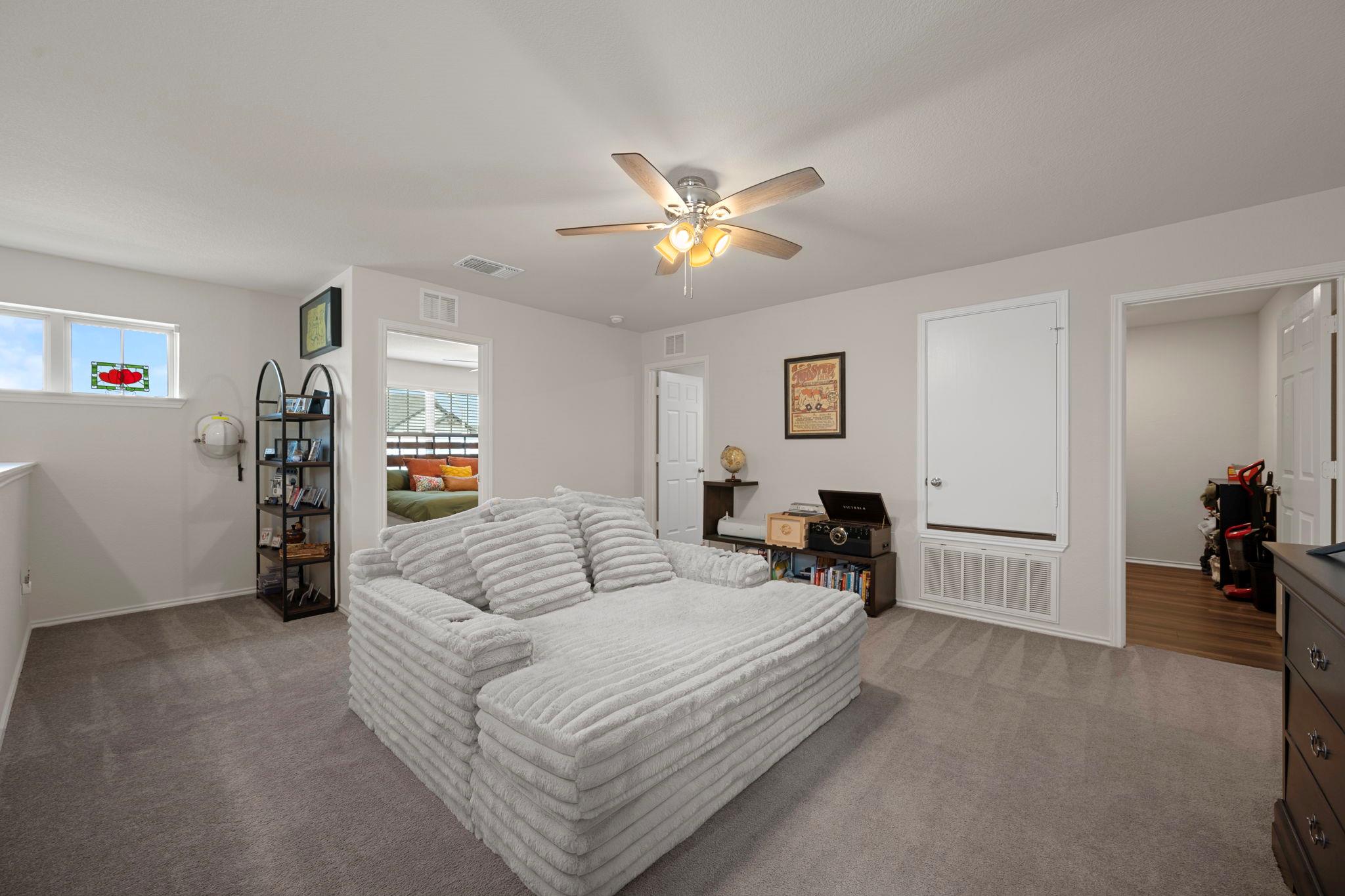 27 Pacific Loon St, Leander, TX 78641