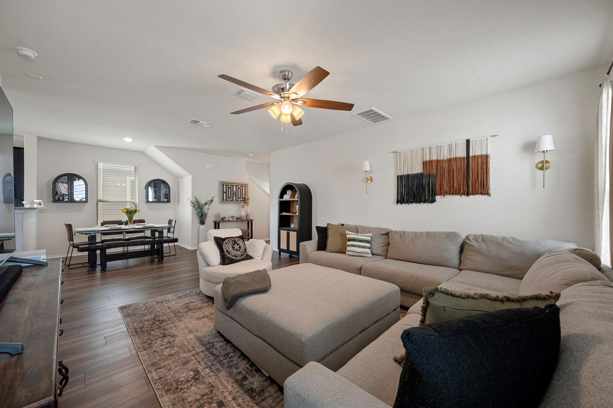 27 Pacific Loon St, Leander, TX 78641