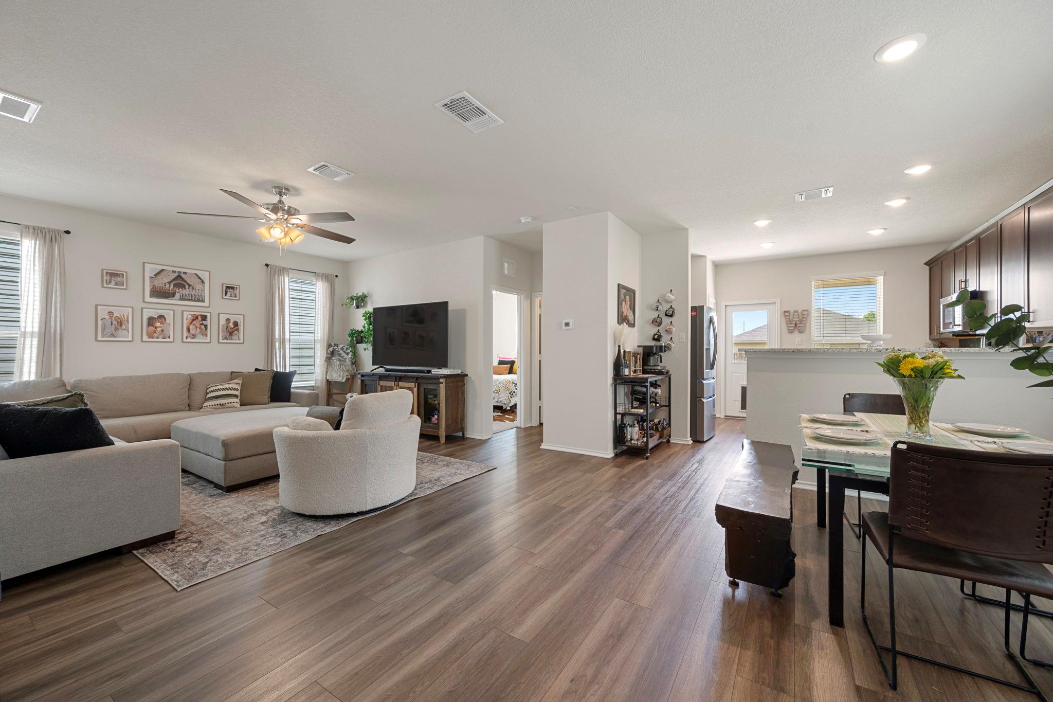 27 Pacific Loon St, Leander, TX 78641