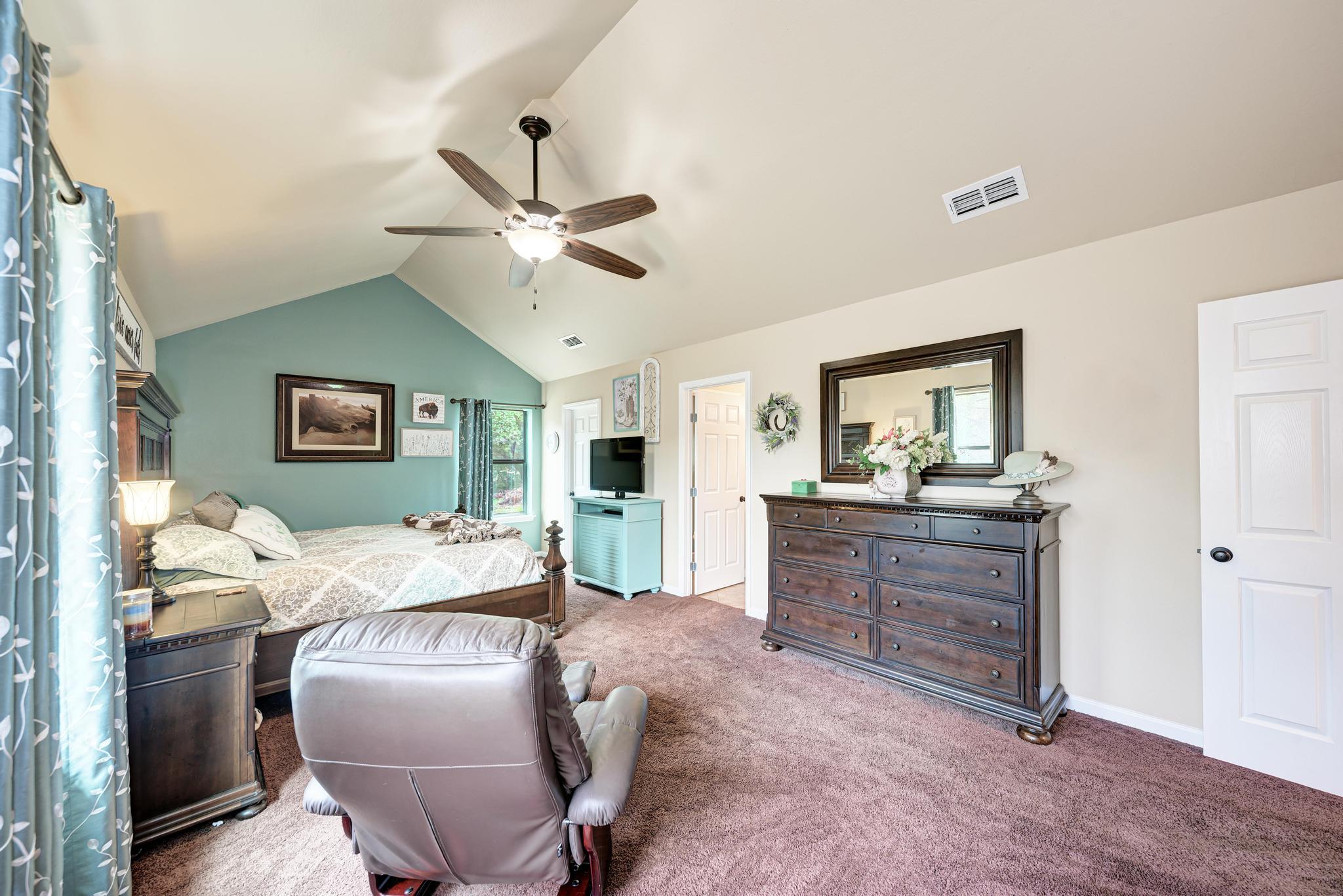 5093 Chimney Rock, Canyon Lake, TX 78133