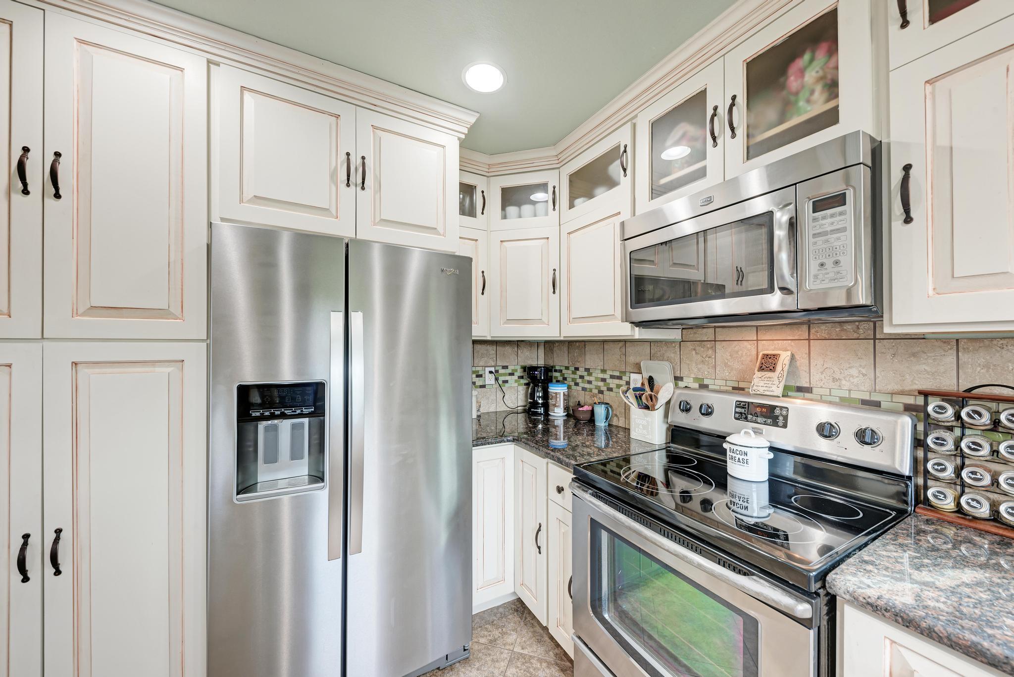 5093 Chimney Rock, Canyon Lake, TX 78133