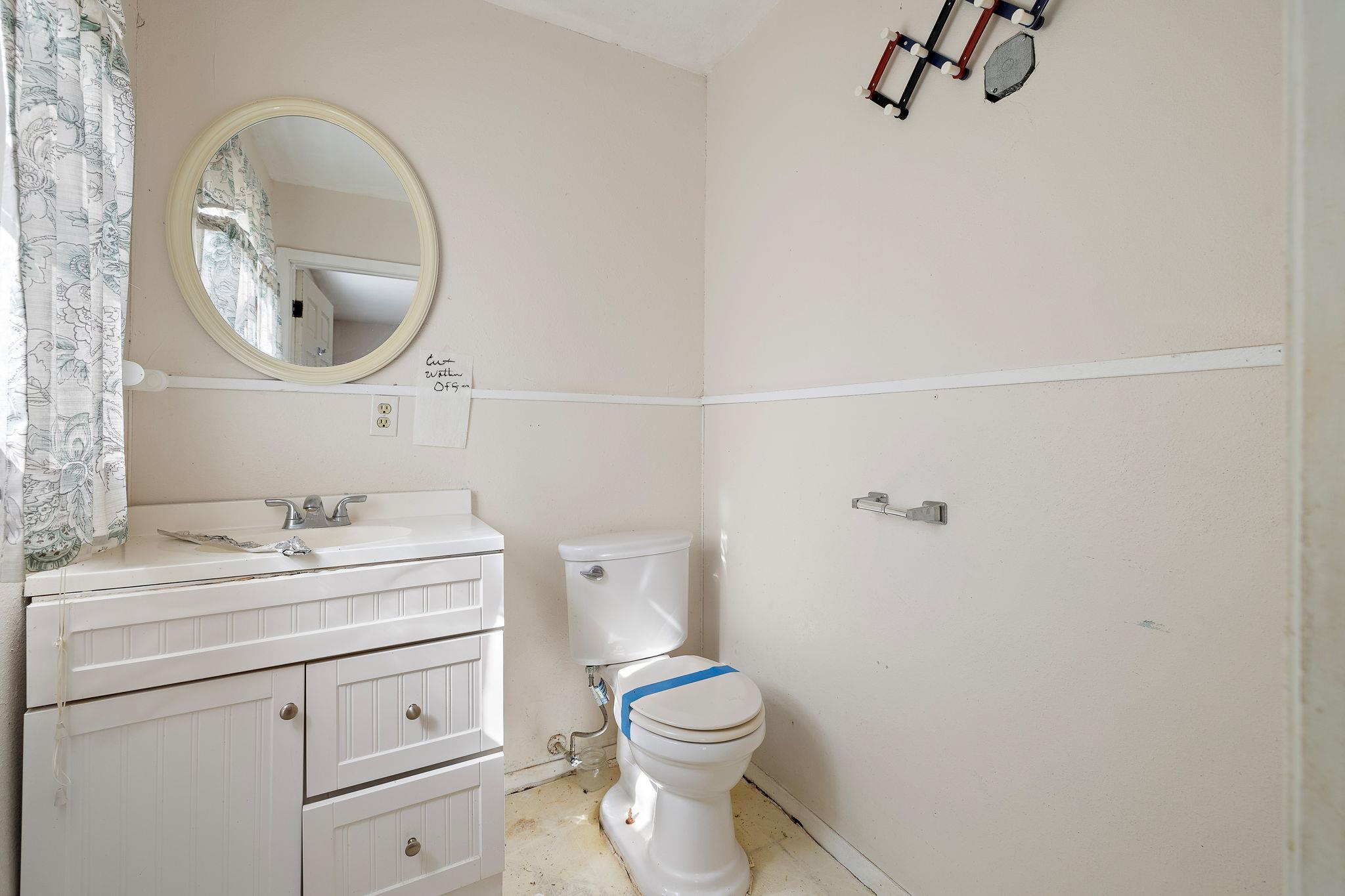 712 Vernon St, Rockdale, TX 76567