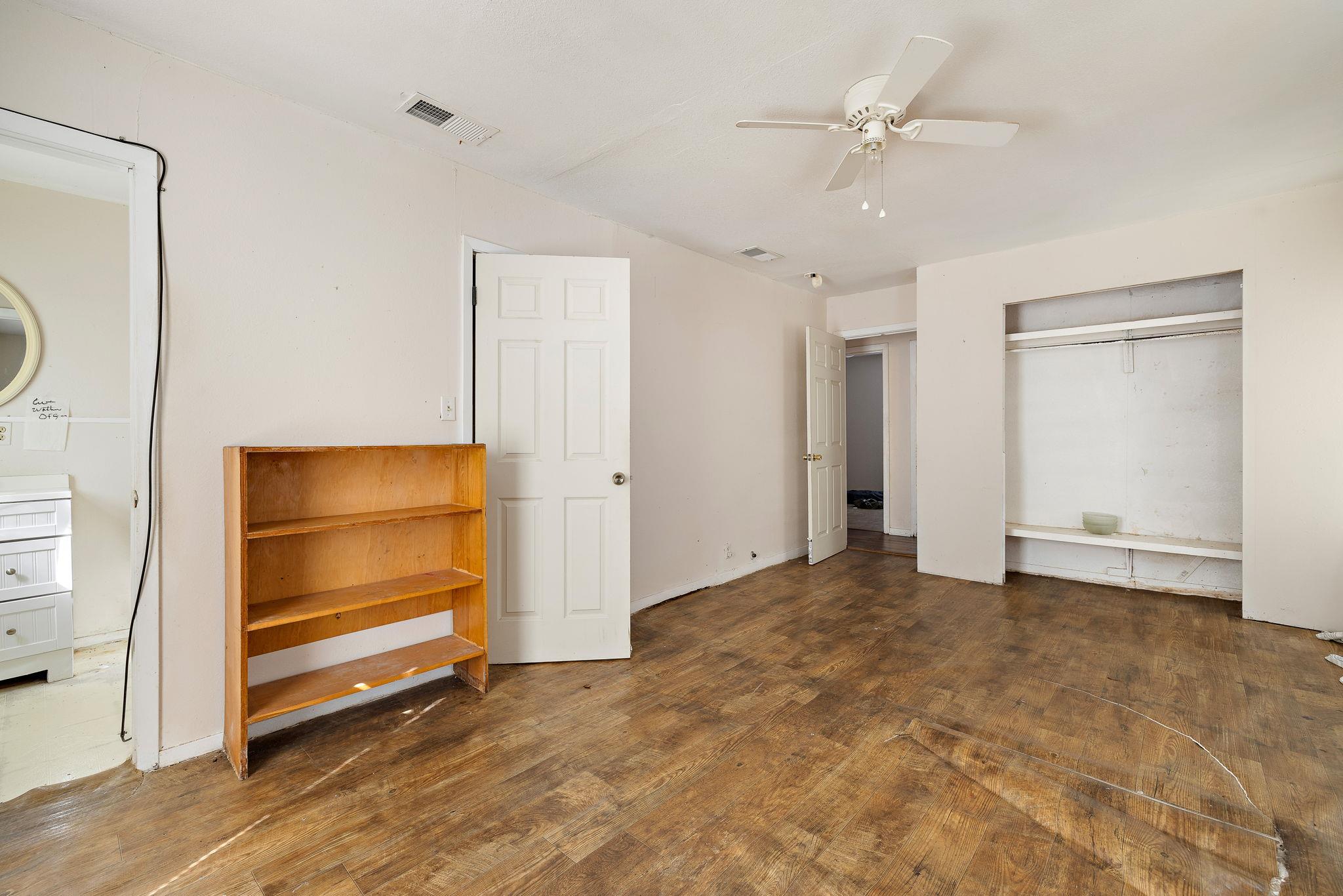 712 Vernon St, Rockdale, TX 76567