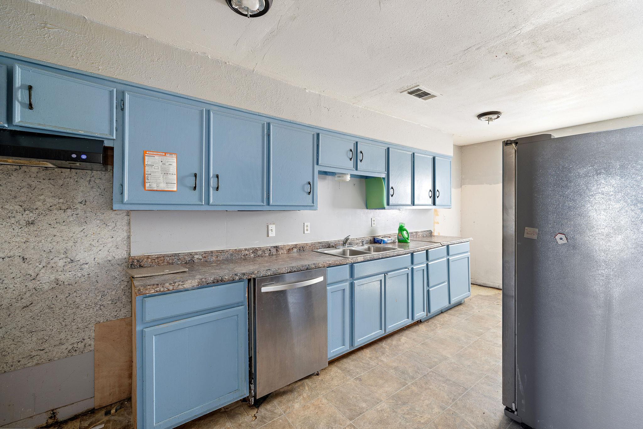 712 Vernon St, Rockdale, TX 76567