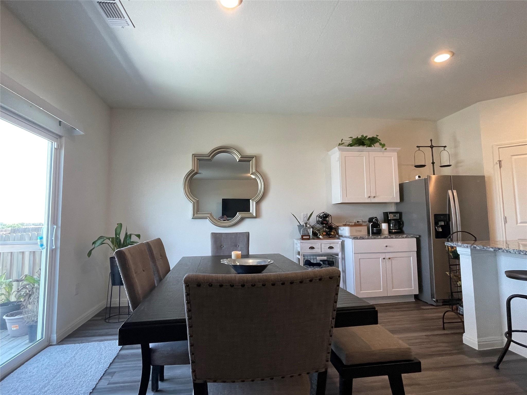 201 Comancheros Rd, Jarrell, TX 76537