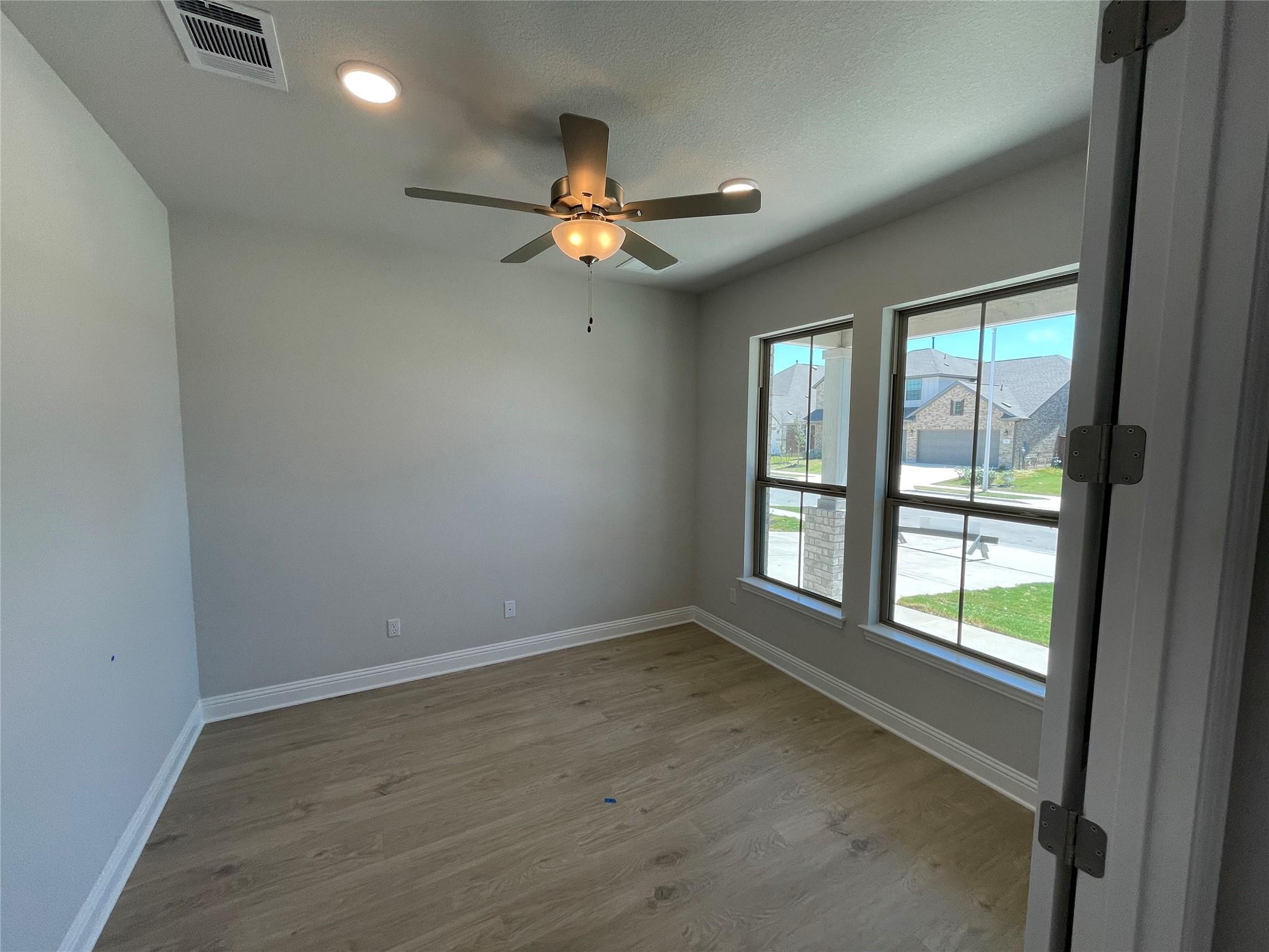 1717 Sauterne Dr, Leander, TX 78641