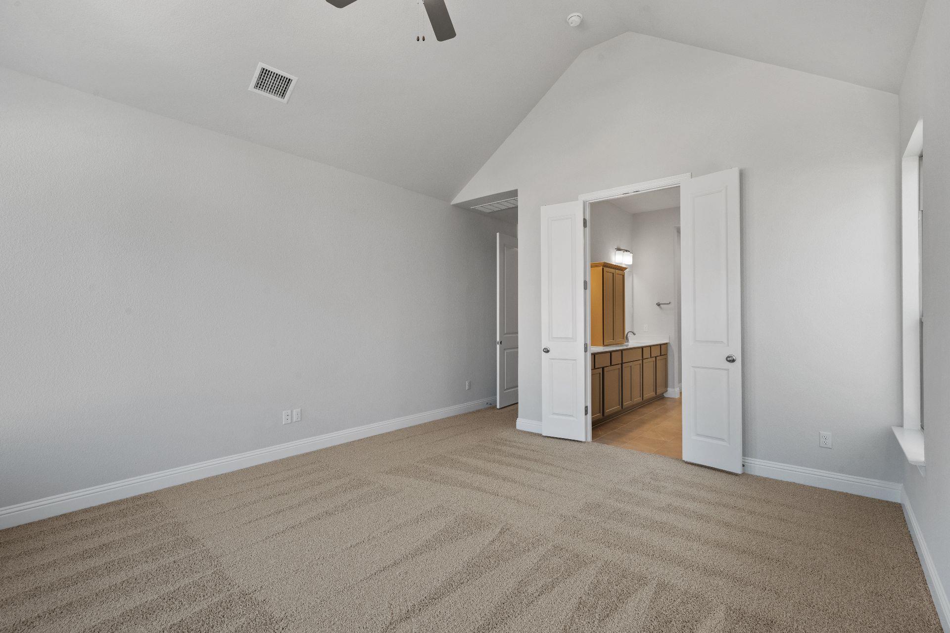 1717 Sauterne Dr, Leander, TX 78641