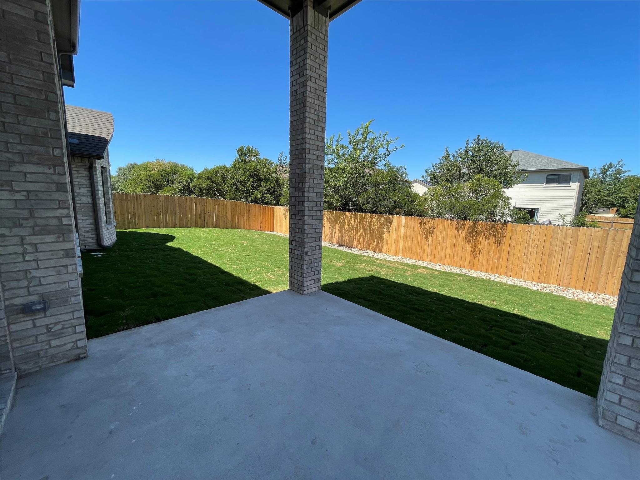 1717 Sauterne Dr, Leander, TX 78641