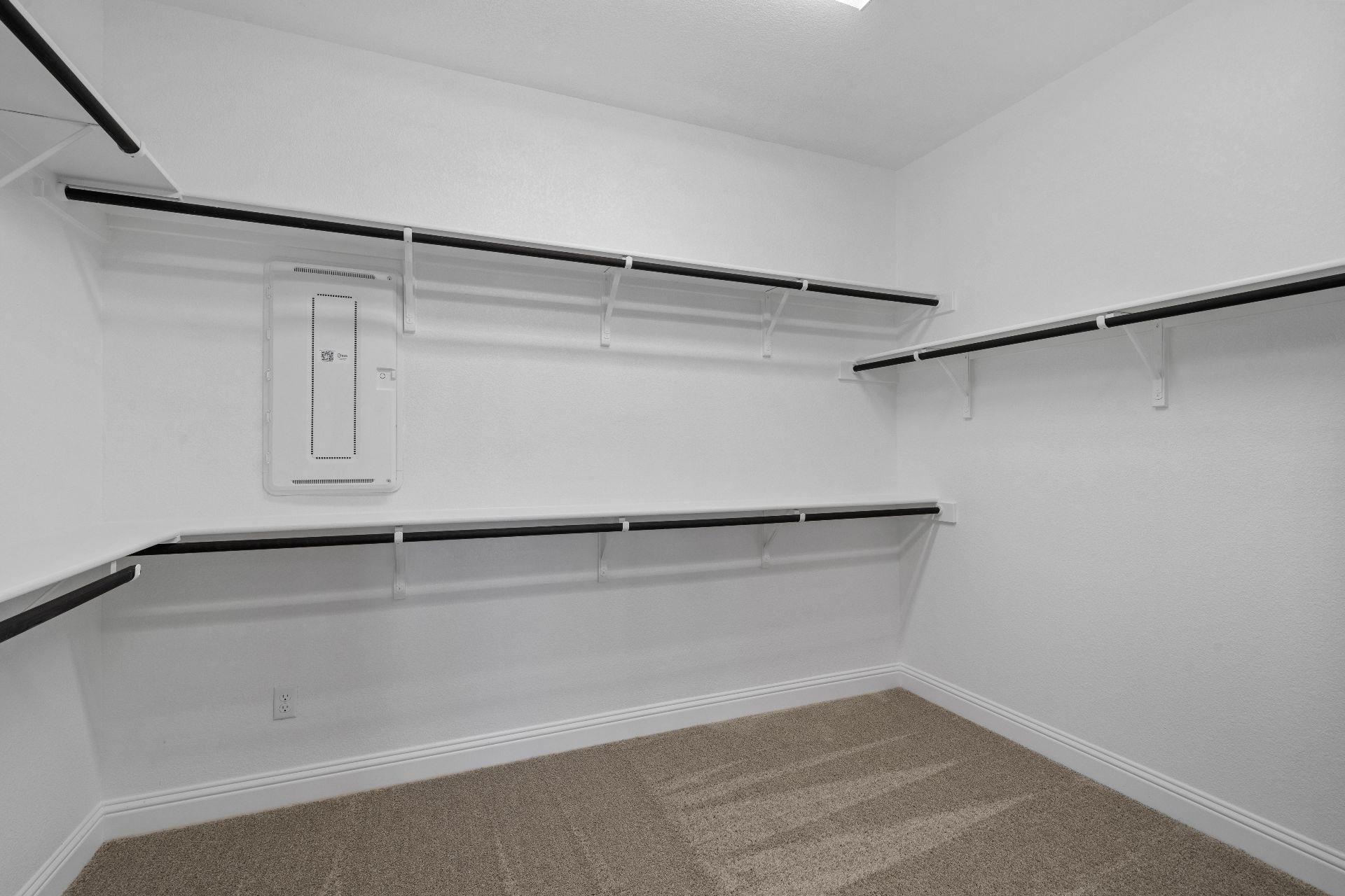 1717 Sauterne Dr, Leander, TX 78641