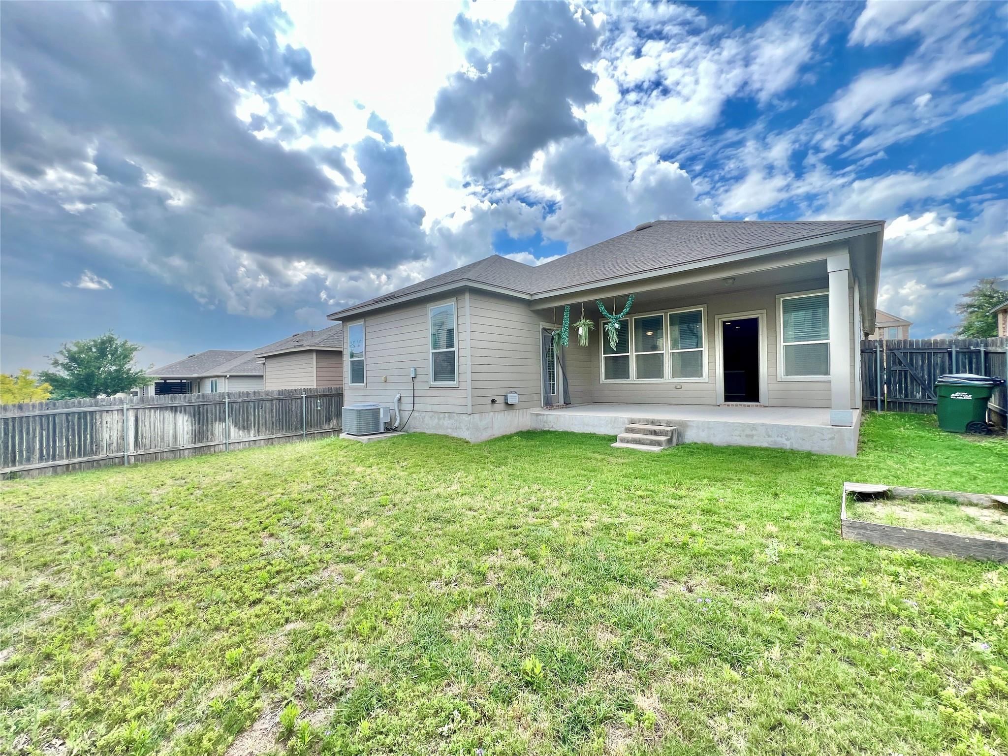 5813 Sardinia Dr, Round Rock, TX 78665