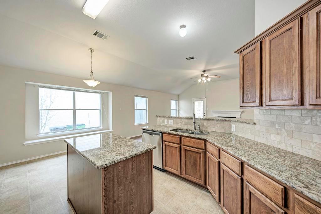 1124 Alexandria Way, Round Rock, TX 78665