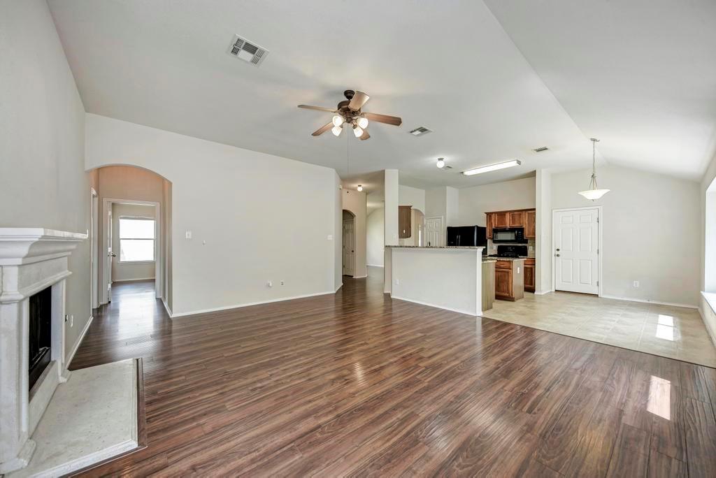 1124 Alexandria Way, Round Rock, TX 78665