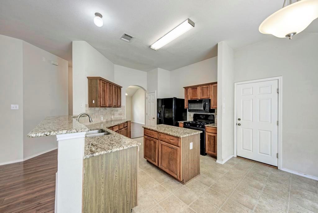 1124 Alexandria Way, Round Rock, TX 78665