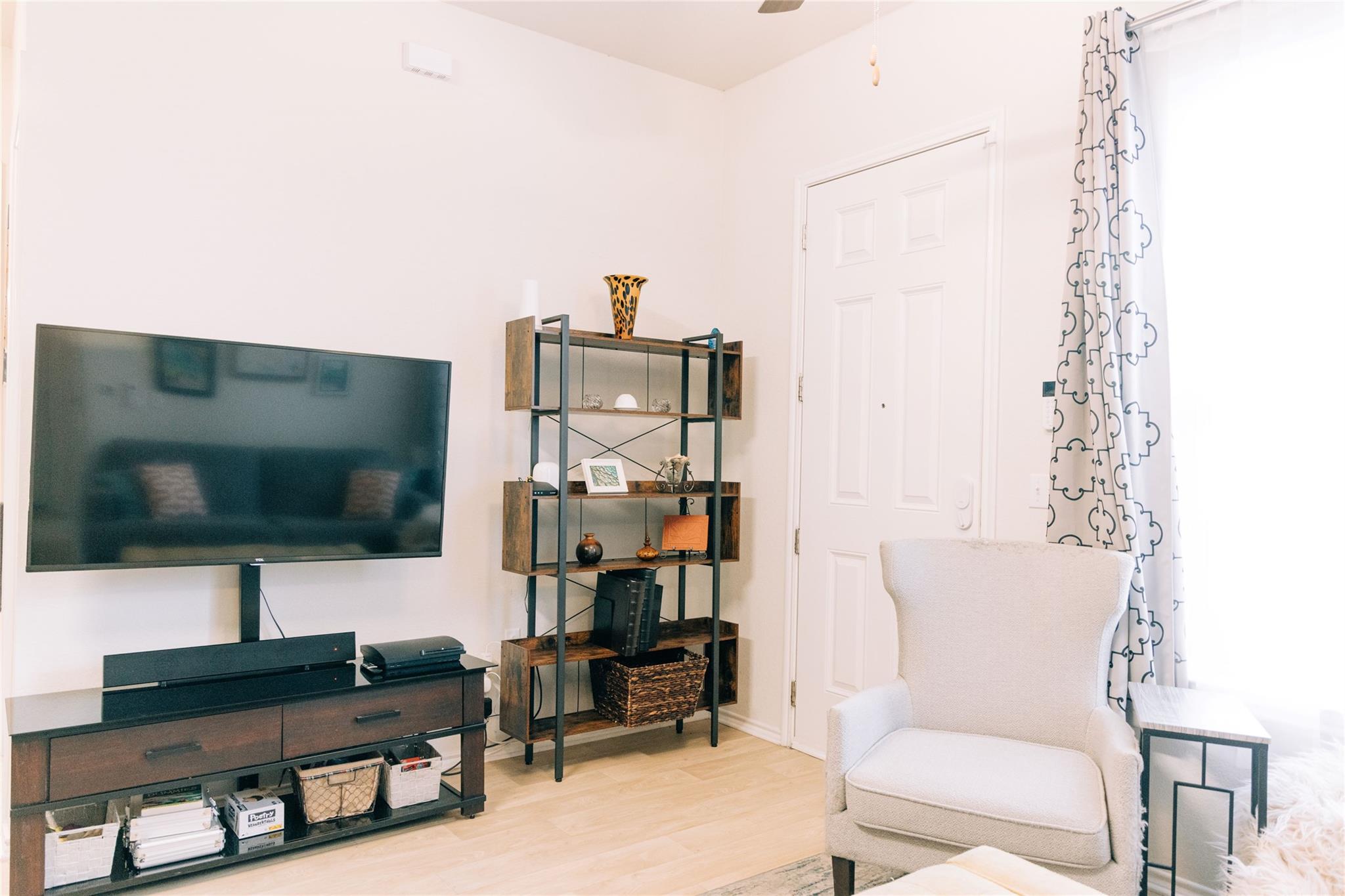 8601 W Gate Blvd # 2104, Austin, TX 78745