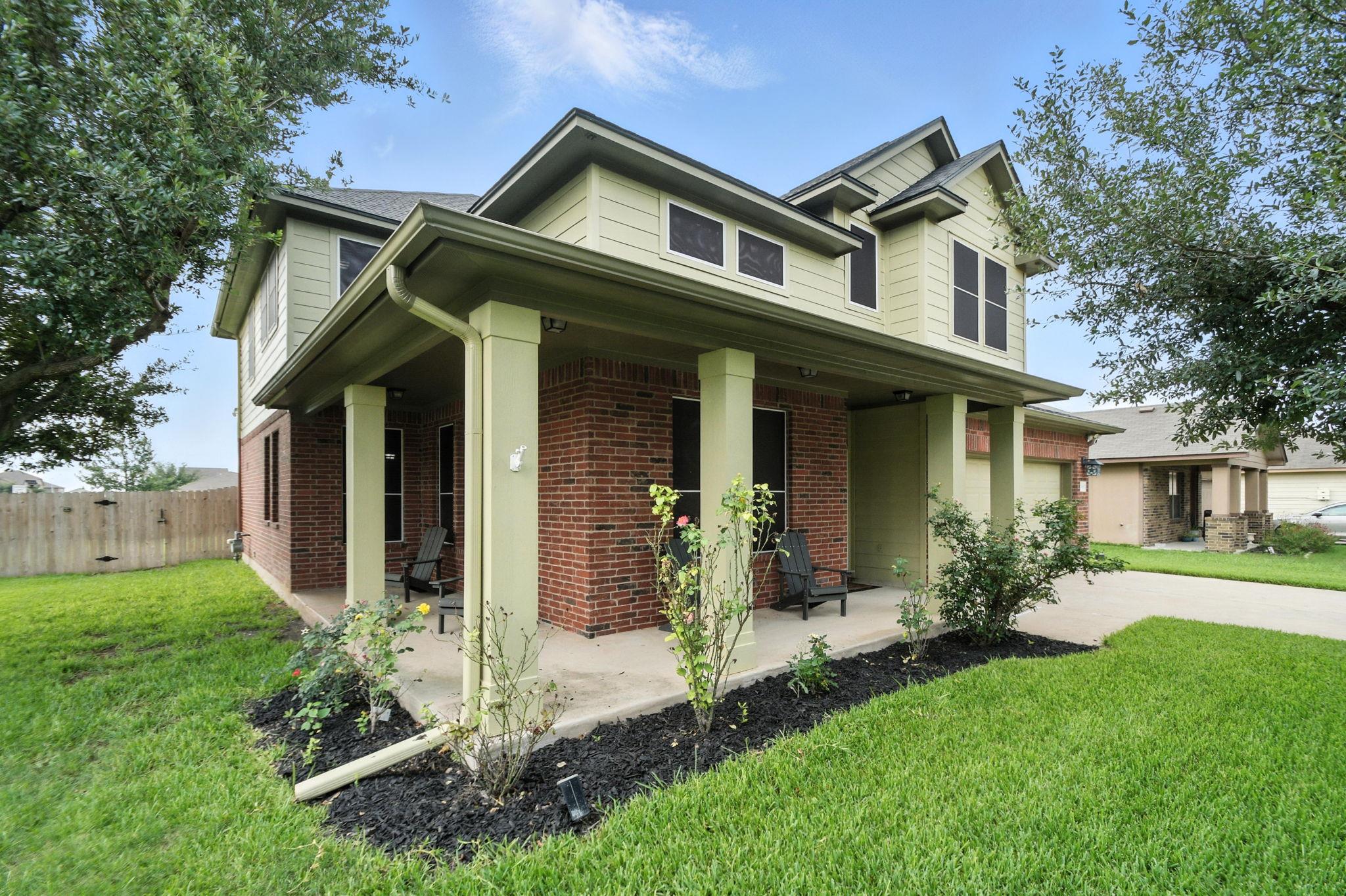 1661 Twin Cv, Kyle, TX 78640