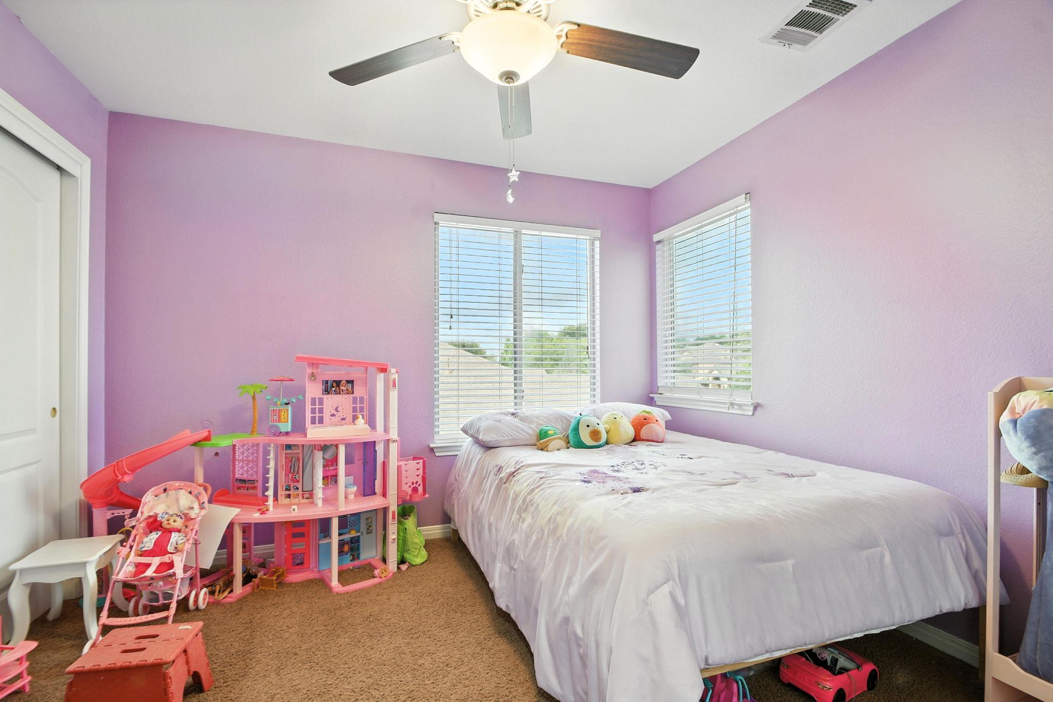 1661 Twin Cv, Kyle, TX 78640