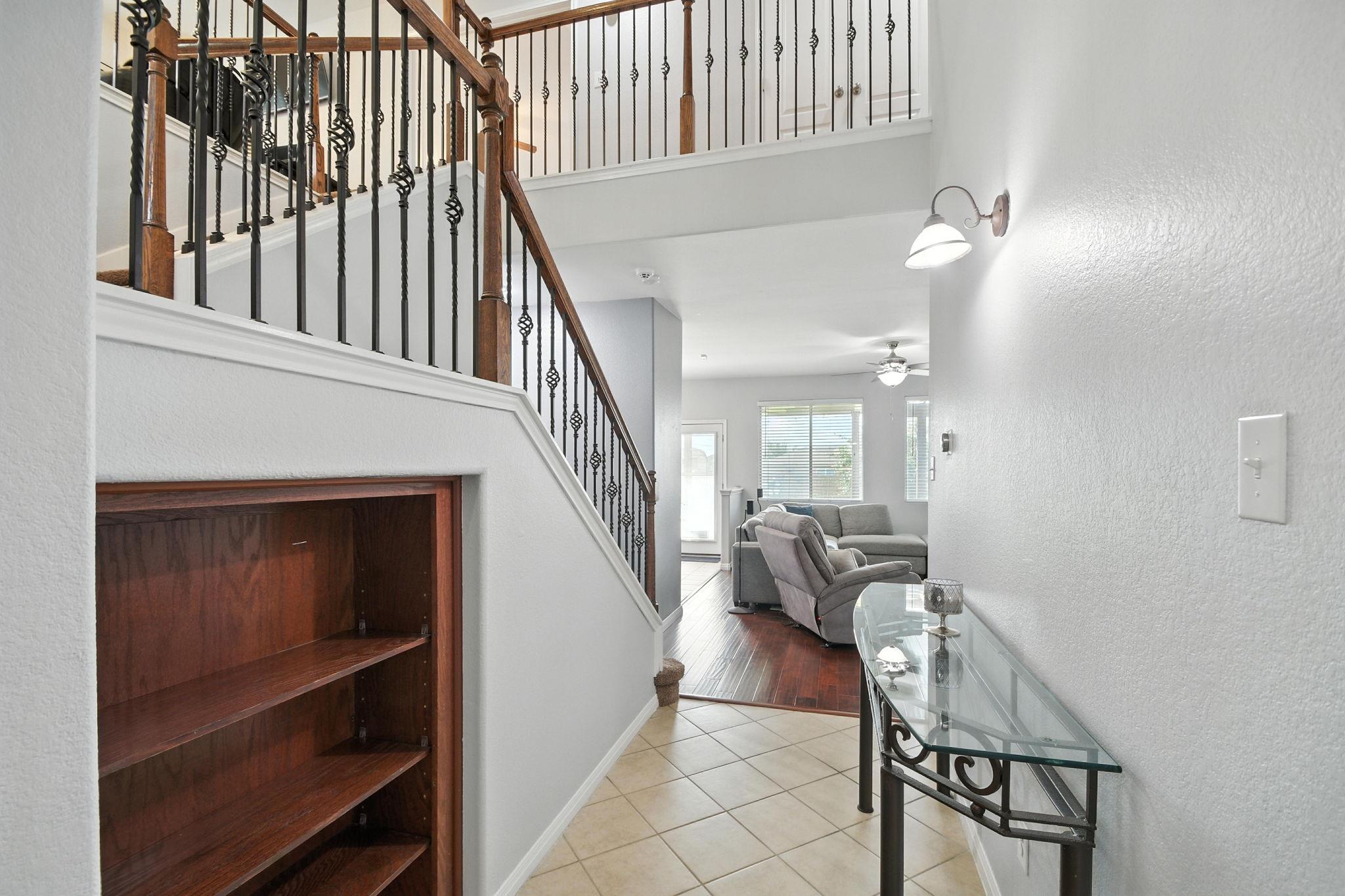 1661 Twin Cv, Kyle, TX 78640