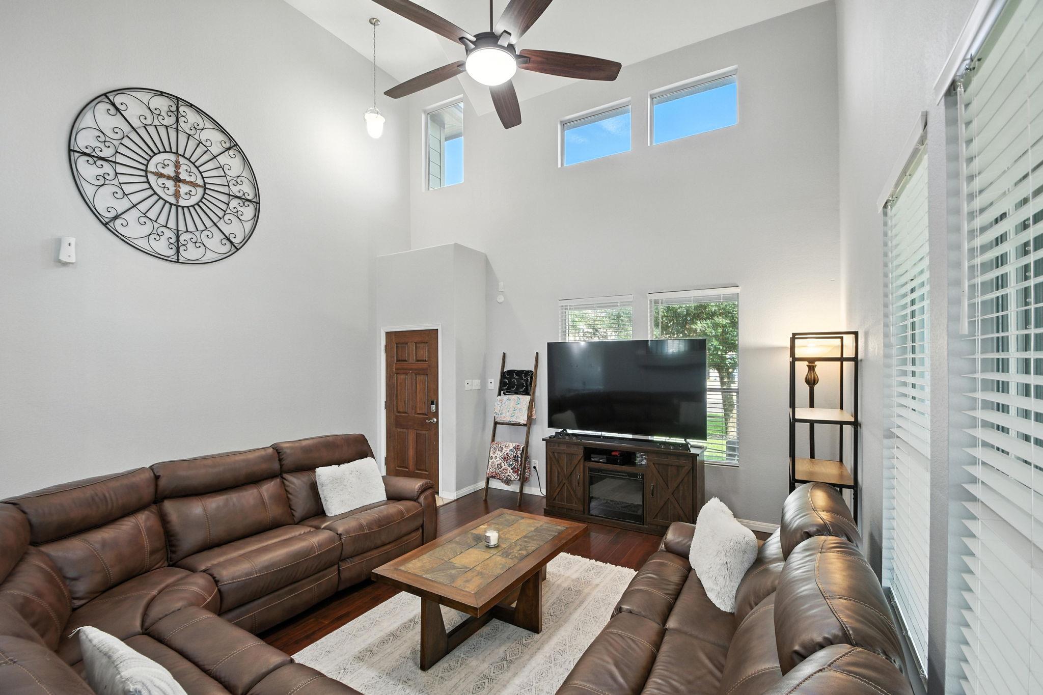 1661 Twin Cv, Kyle, TX 78640