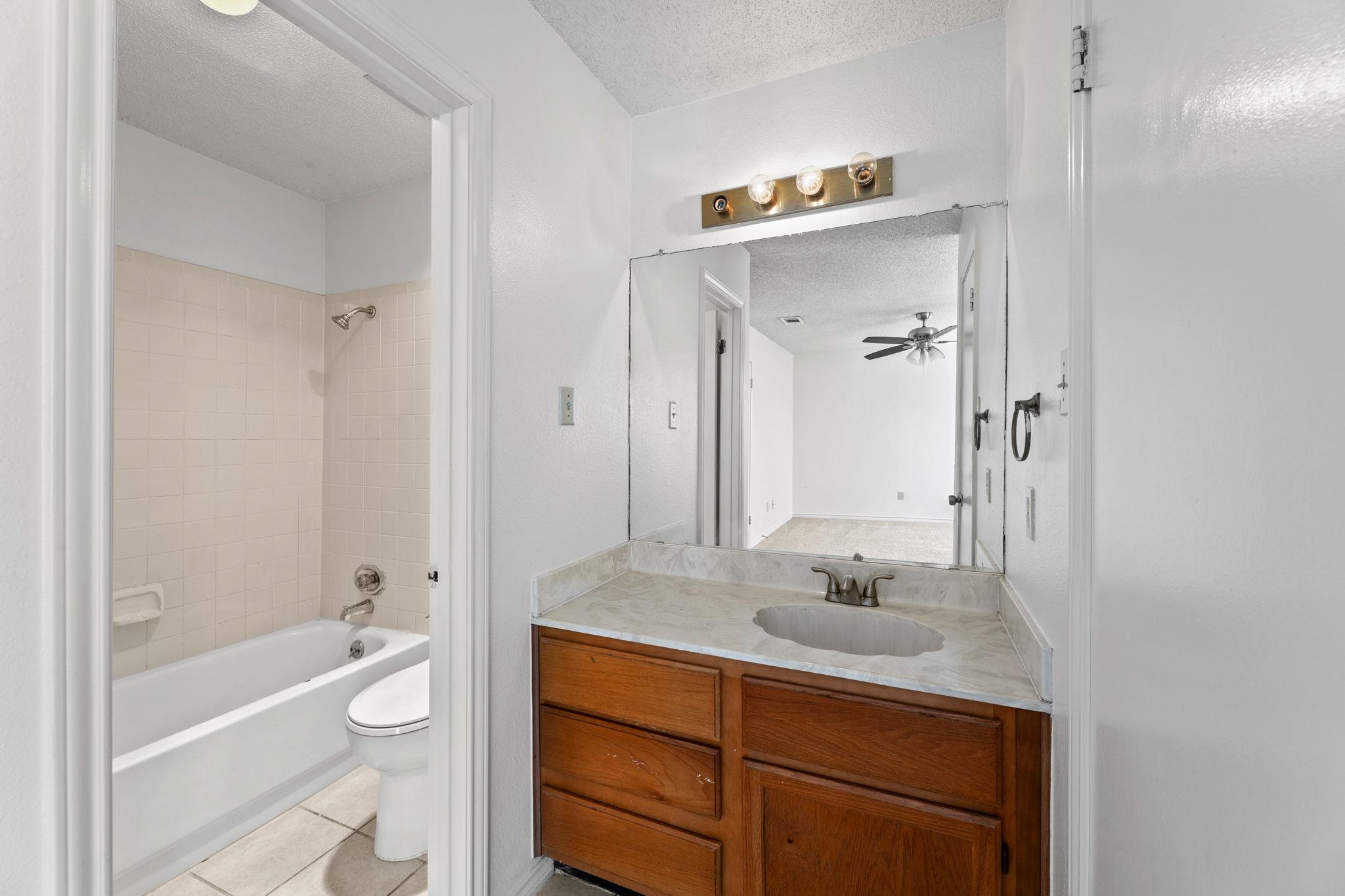 2615 Gwendolyn Ln # B, Austin, TX 78748