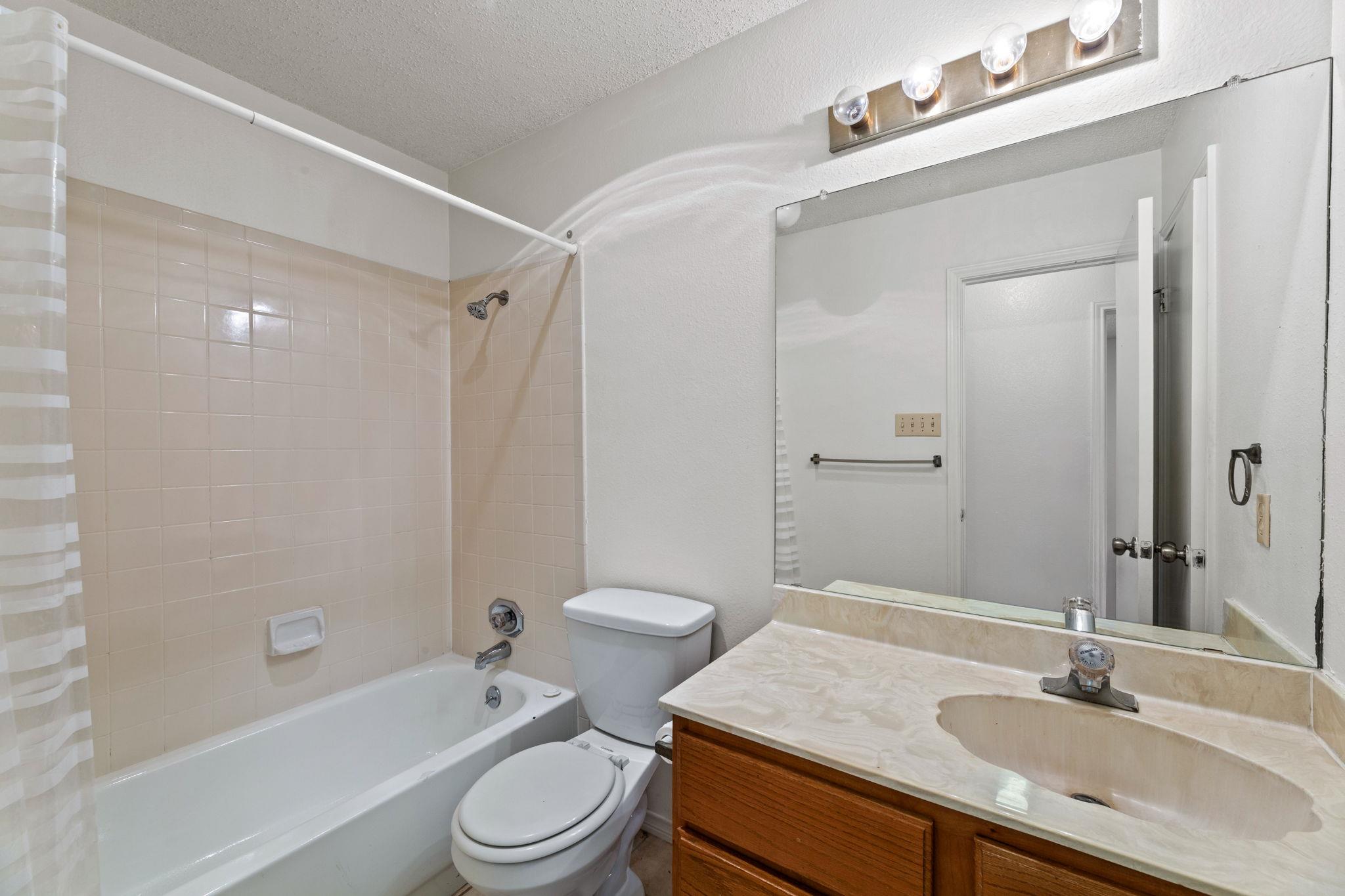 2615 Gwendolyn Ln # B, Austin, TX 78748