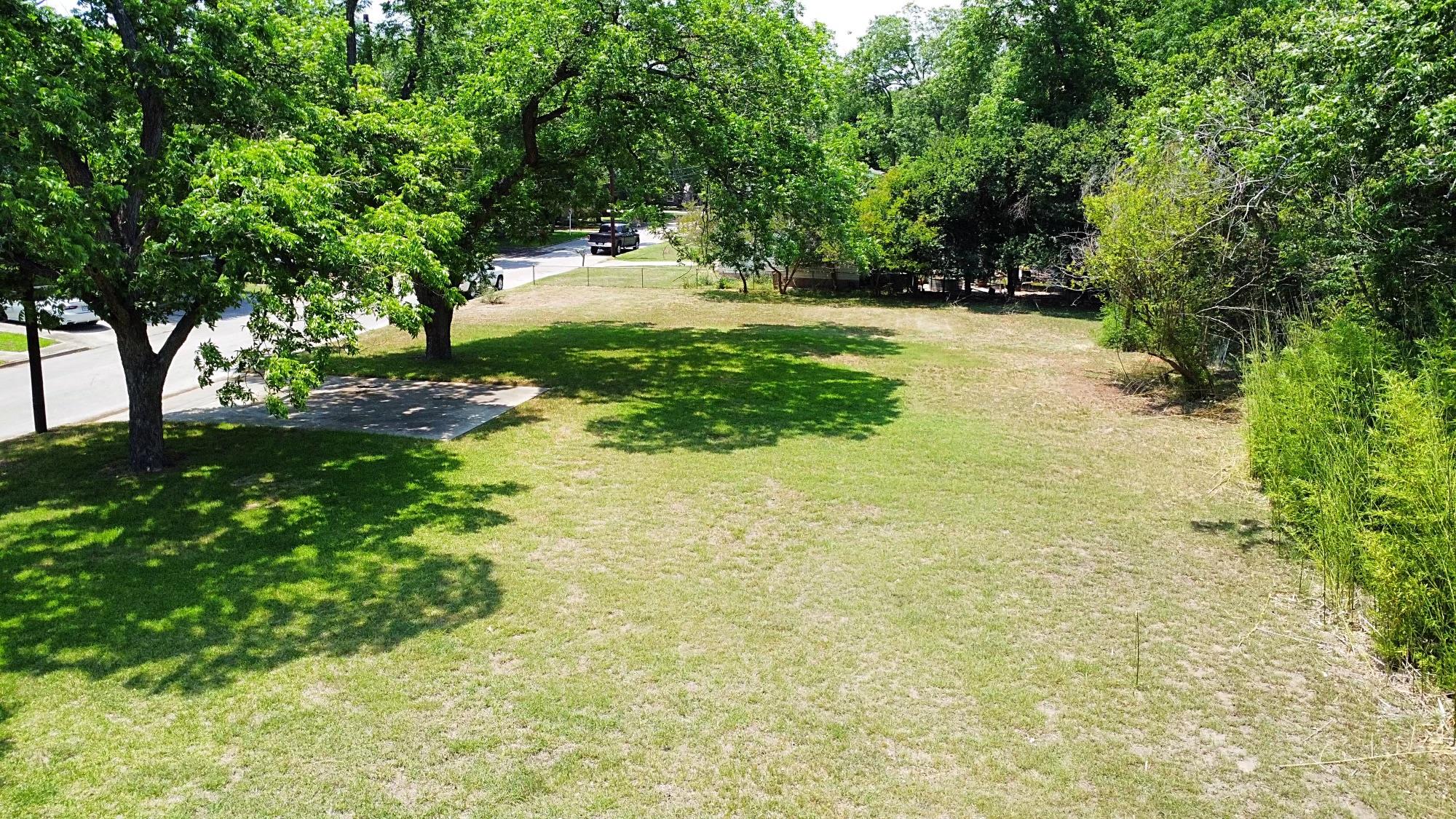 922 Booneville Ave, New Braunfels, TX 78130