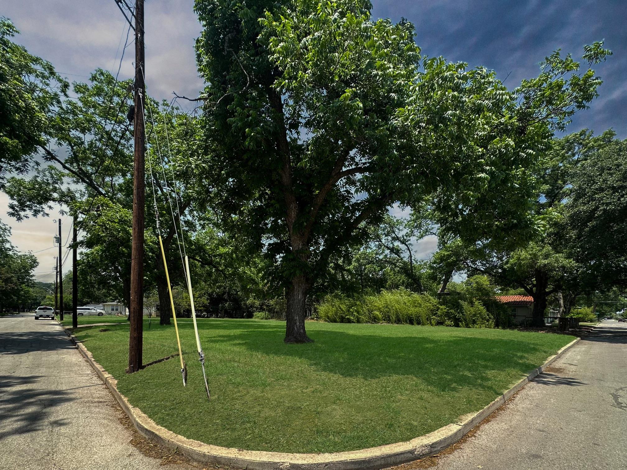 922 Booneville Ave, New Braunfels, TX 78130