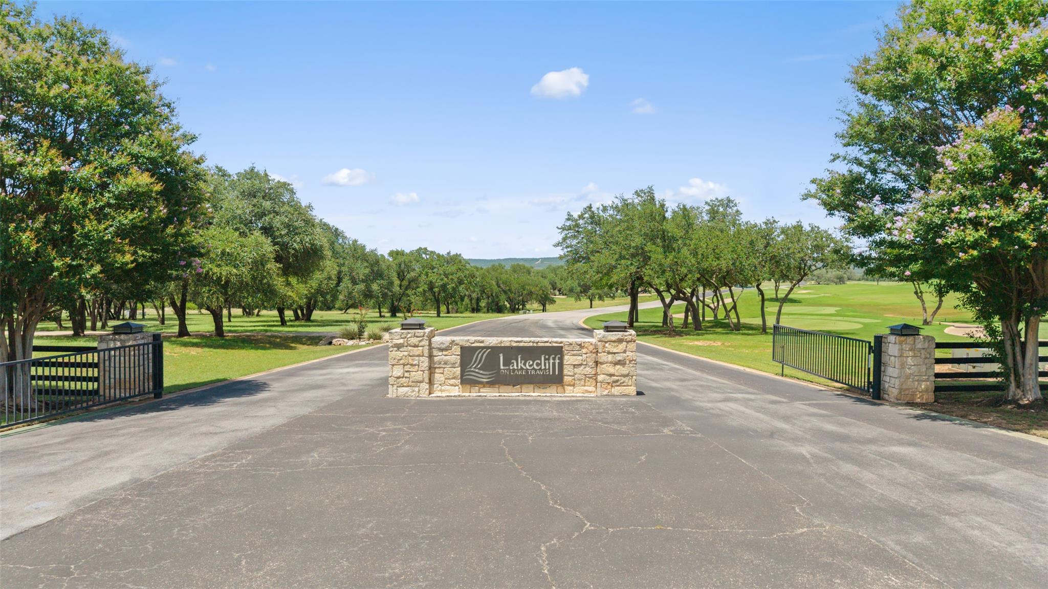 1400 KAHALA SUNSET DR Dr, Spicewood, TX 78669
