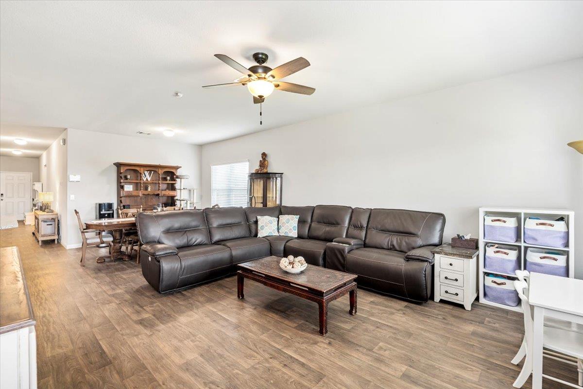 616 Independence Ave, Liberty Hill, TX 78642