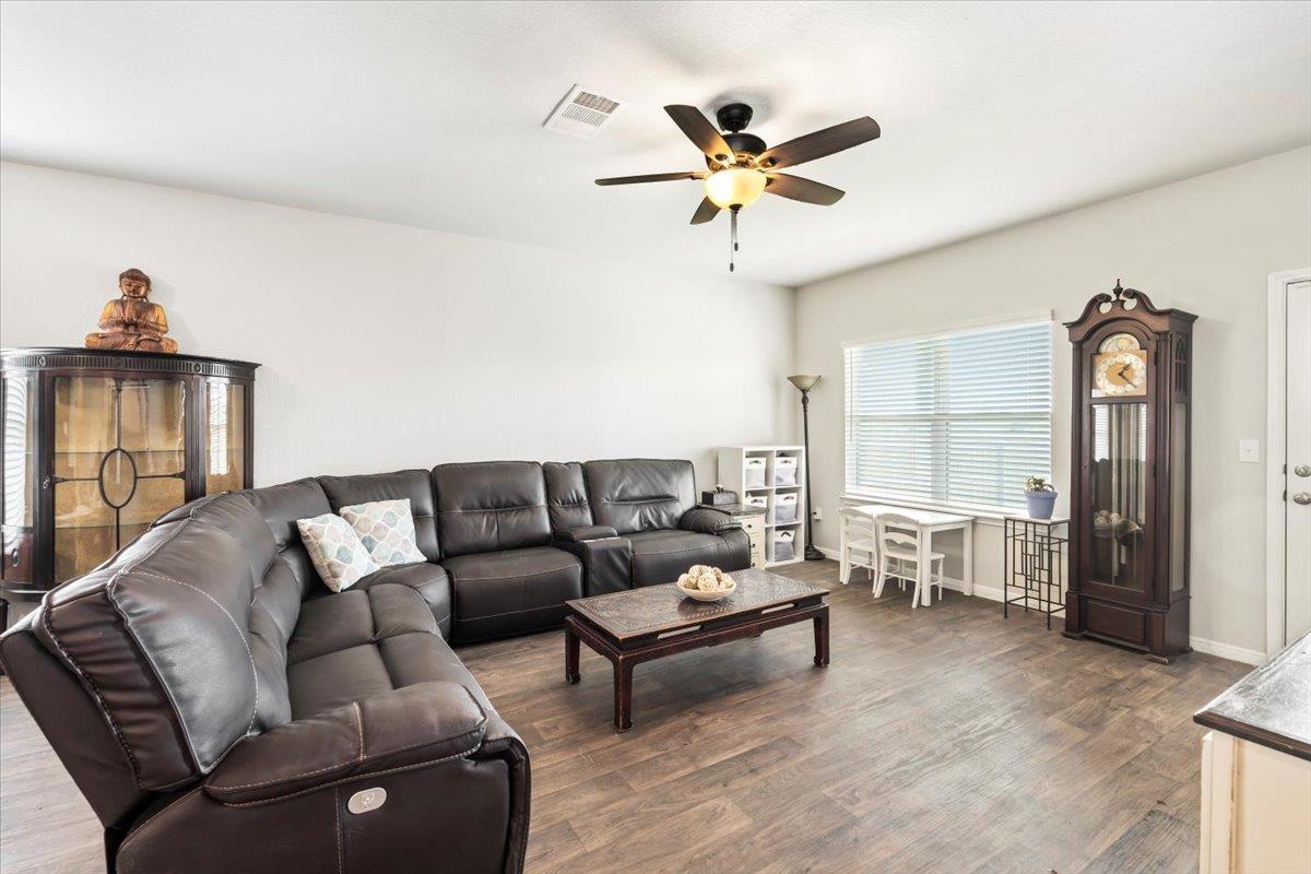 616 Independence Ave, Liberty Hill, TX 78642