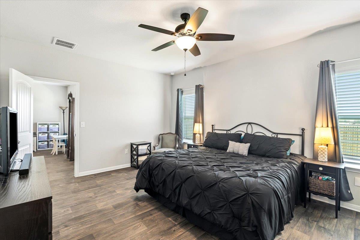 616 Independence Ave, Liberty Hill, TX 78642