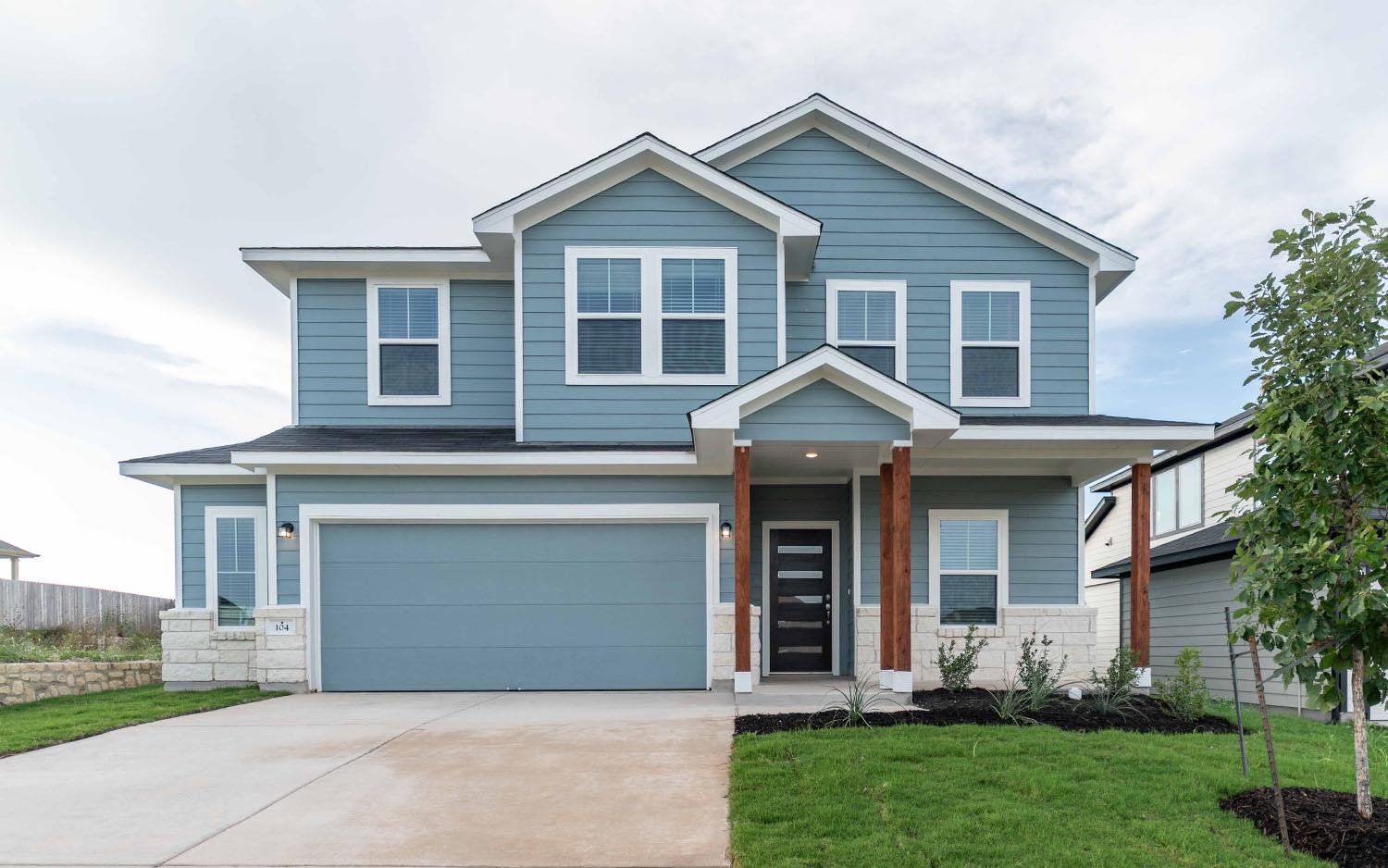 104 Old Silver Dr, Jarrell, TX 76537