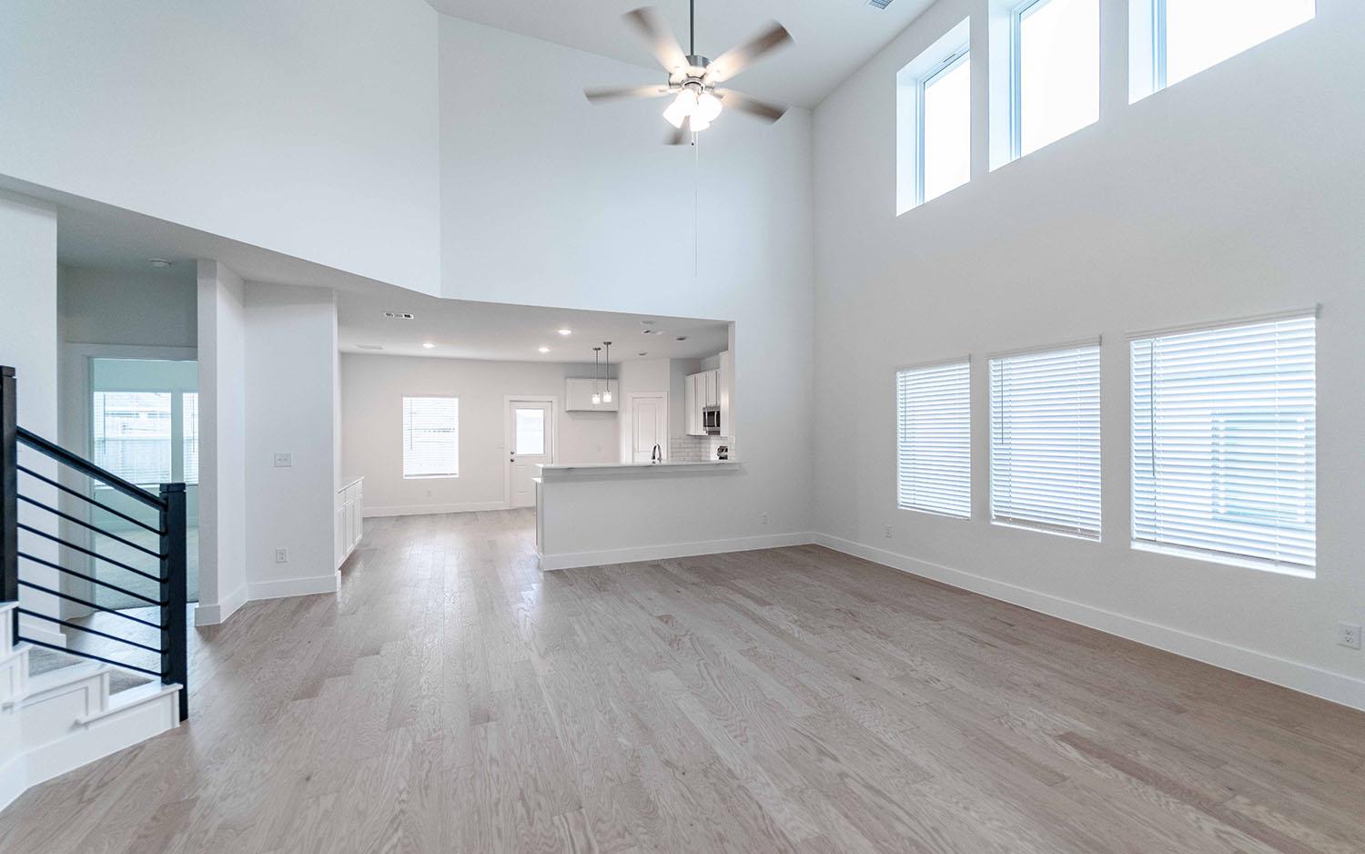 104 Old Silver Dr, Jarrell, TX 76537