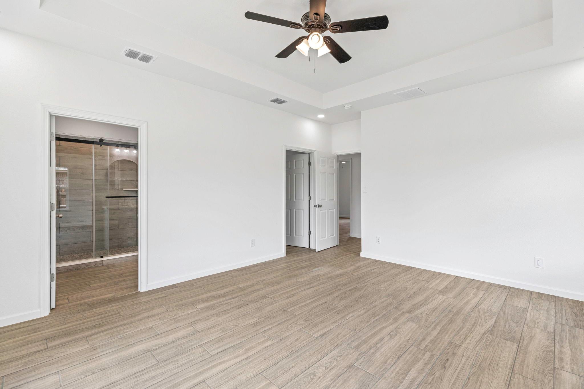 907 Fannin St, Lockhart, TX 78644